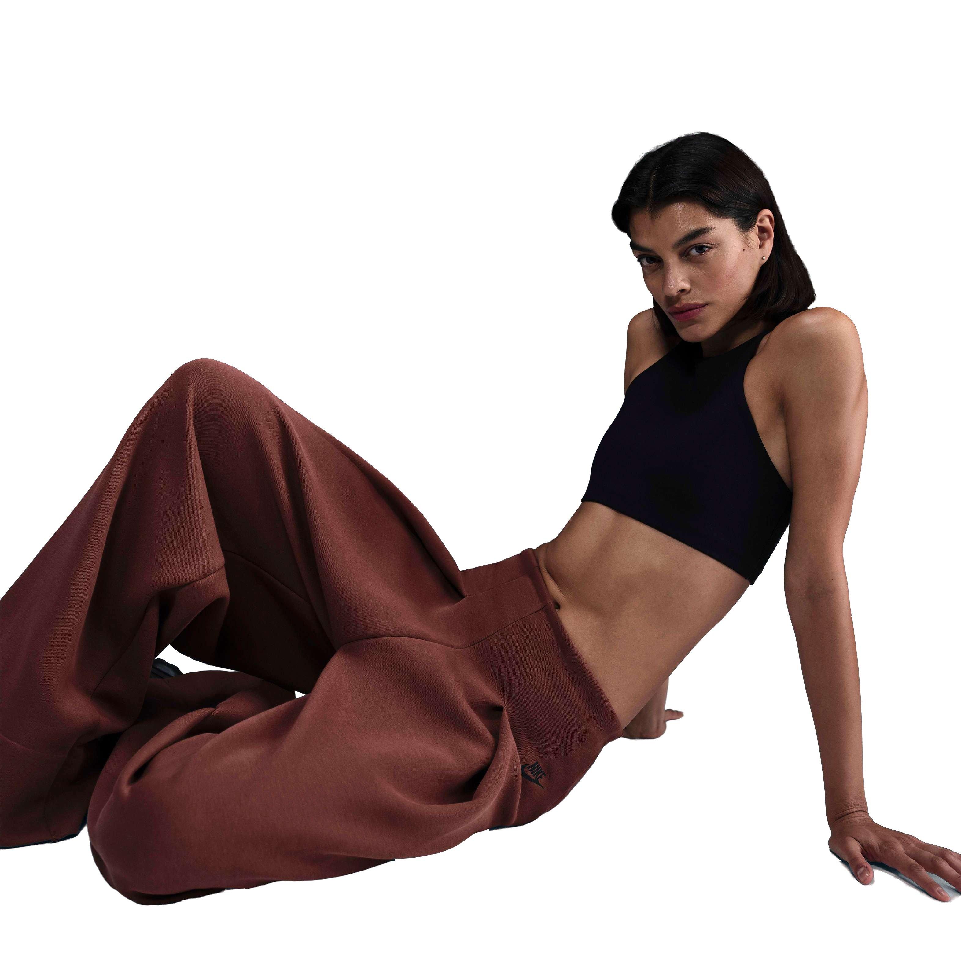 Nike Women's Sportswear Tech Fleece High-Waisted Pleated Trousers - RED/BLACK Thumbnail View 5