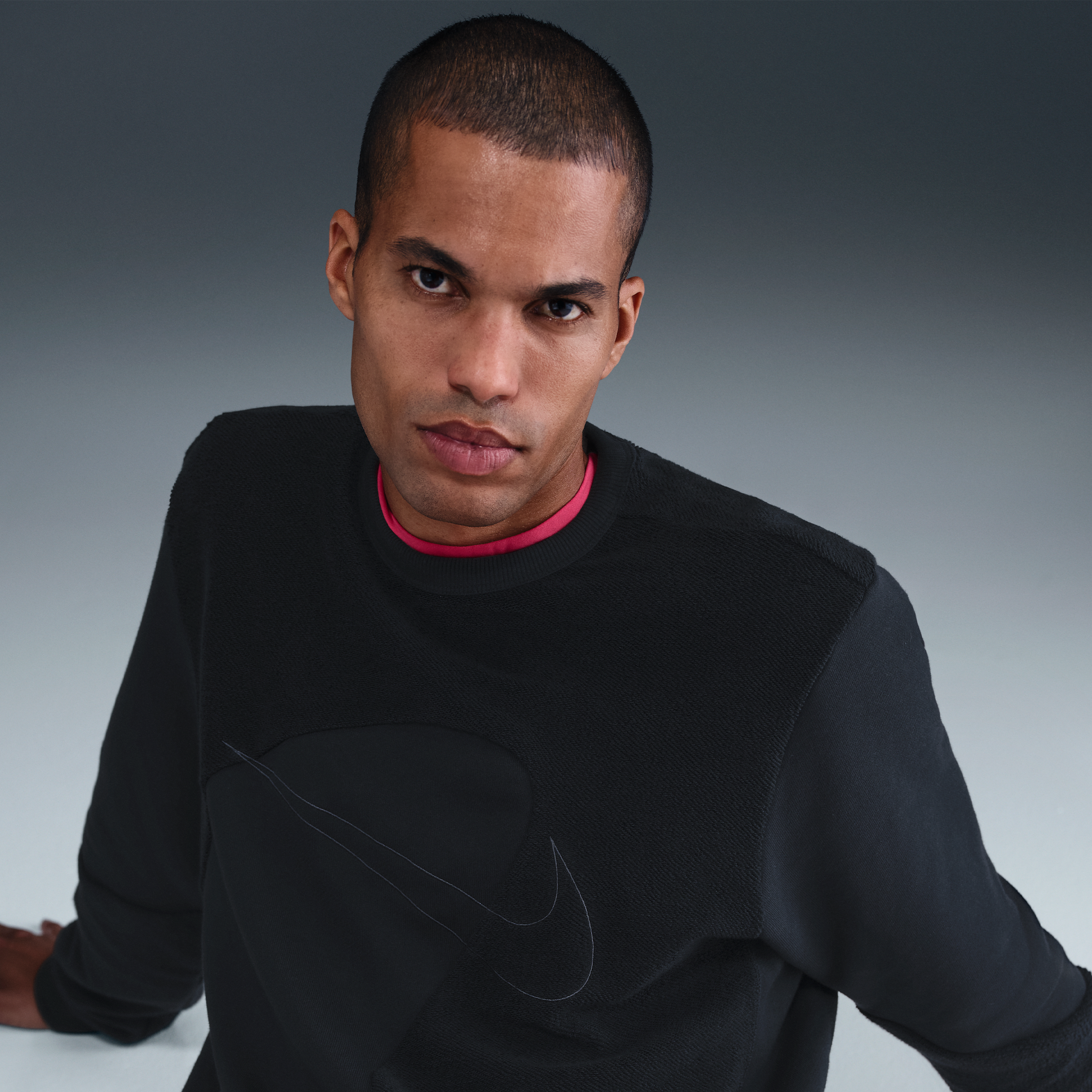 Nike Men's Giannis Standard Issue Basketball Crew - BLACK Thumbnail View 3