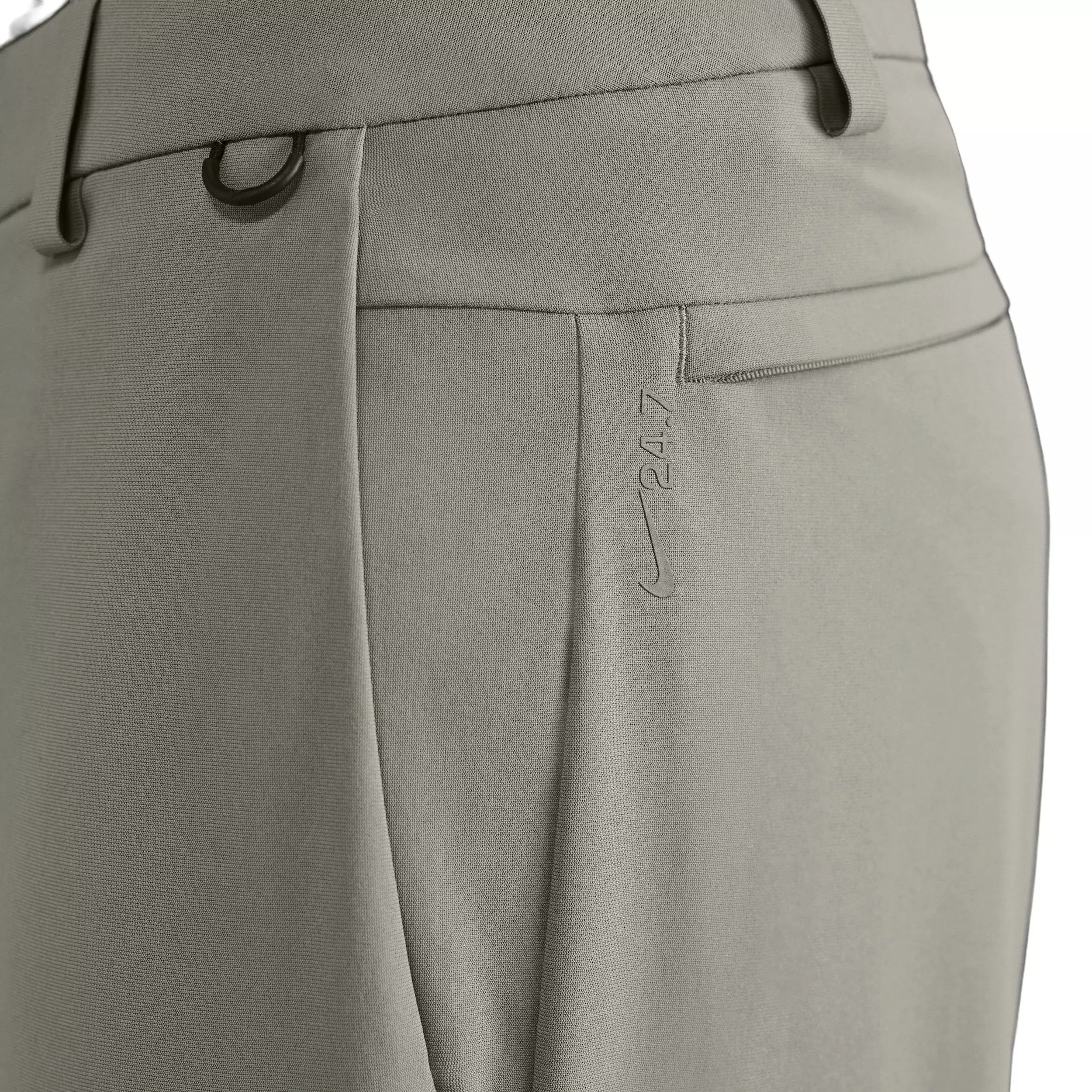 Nike Men's 24.7 PerfectStretch Dri-FIT Regular Chino Pants - GREEN