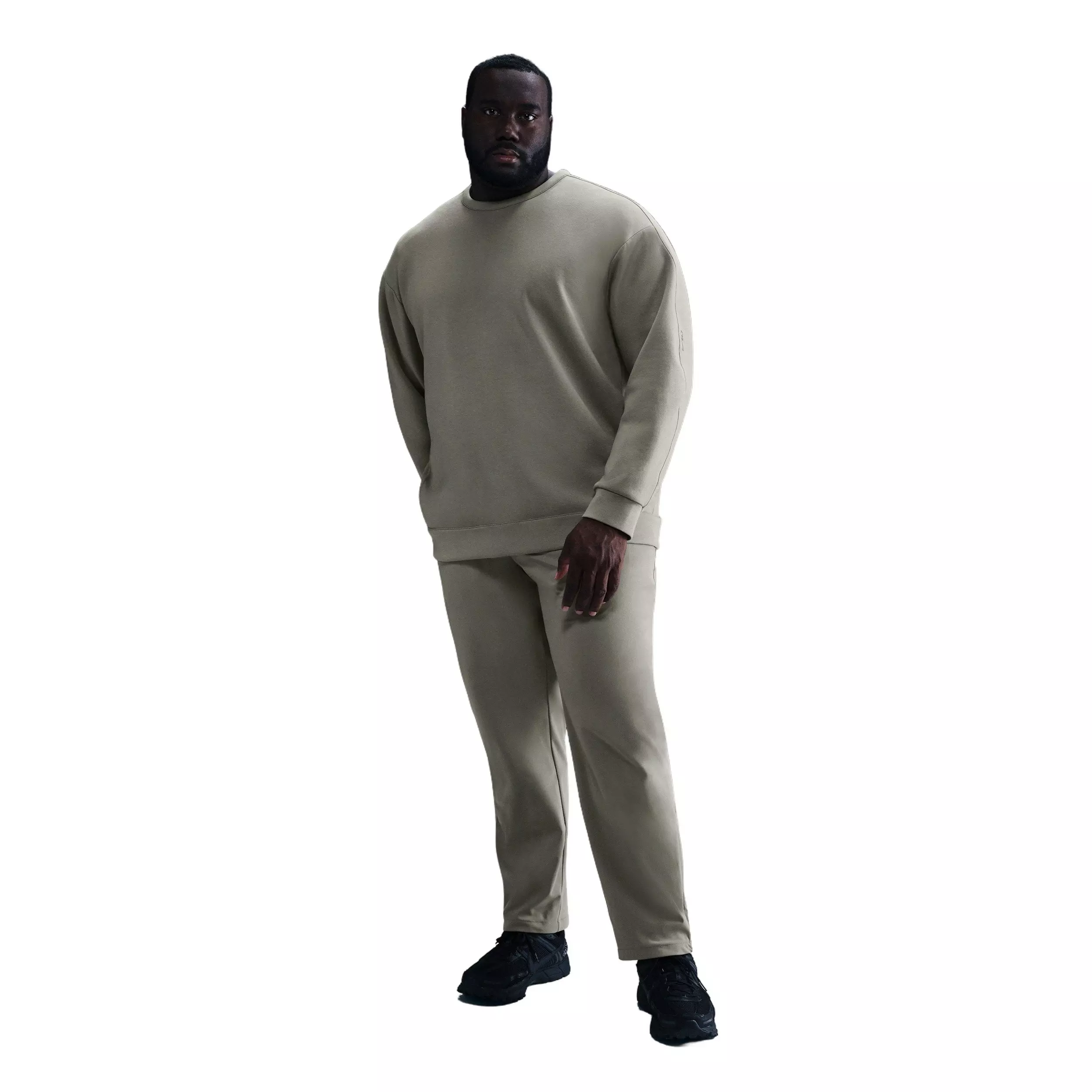 Nike Men's 24.7 PerfectStretch Dri-FIT Regular Chino Pants - GREEN