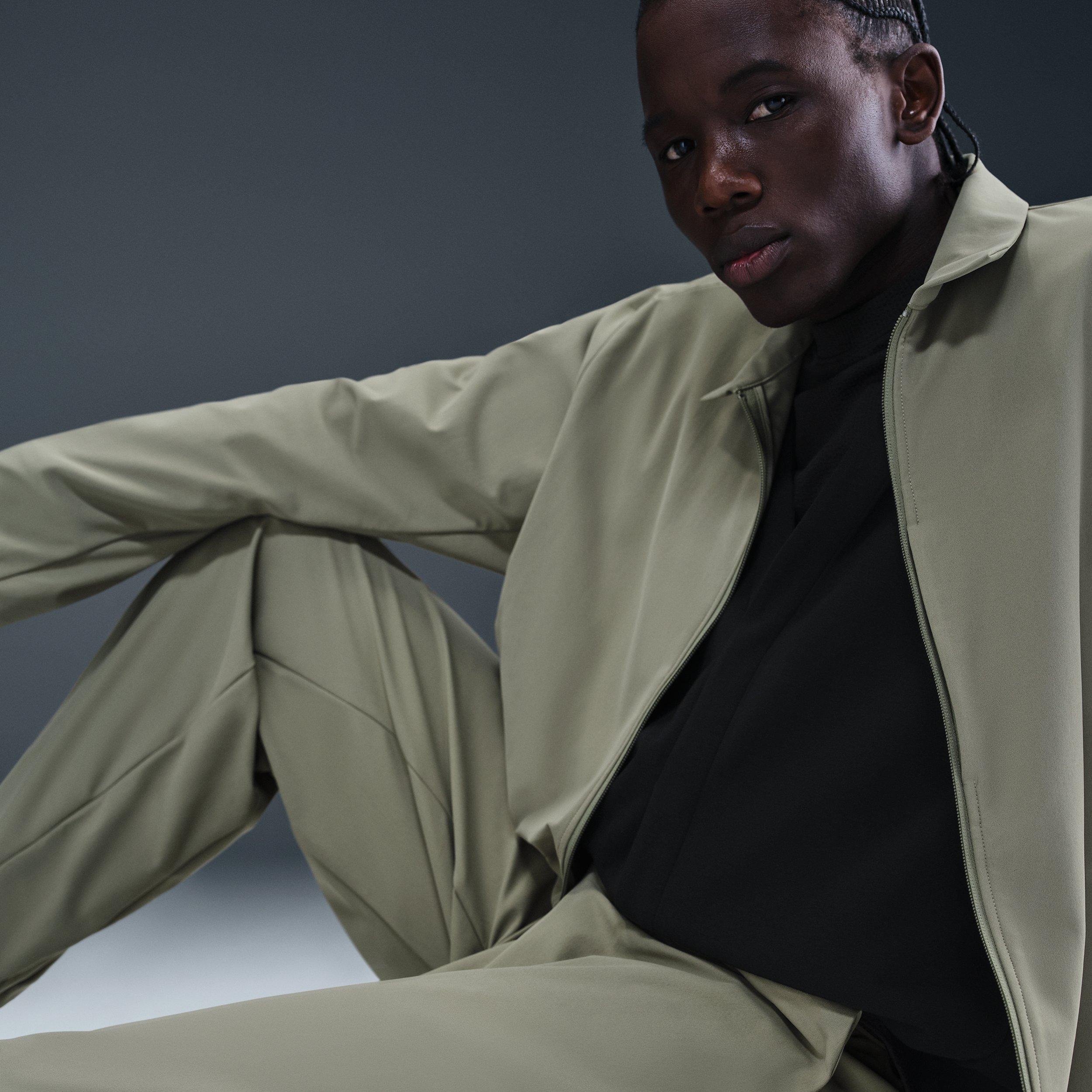 Nike Men's 24.7 PefectStretch Dri-FIT UV Loose-Fit Utility Pants - GREEN Thumbnail View 5