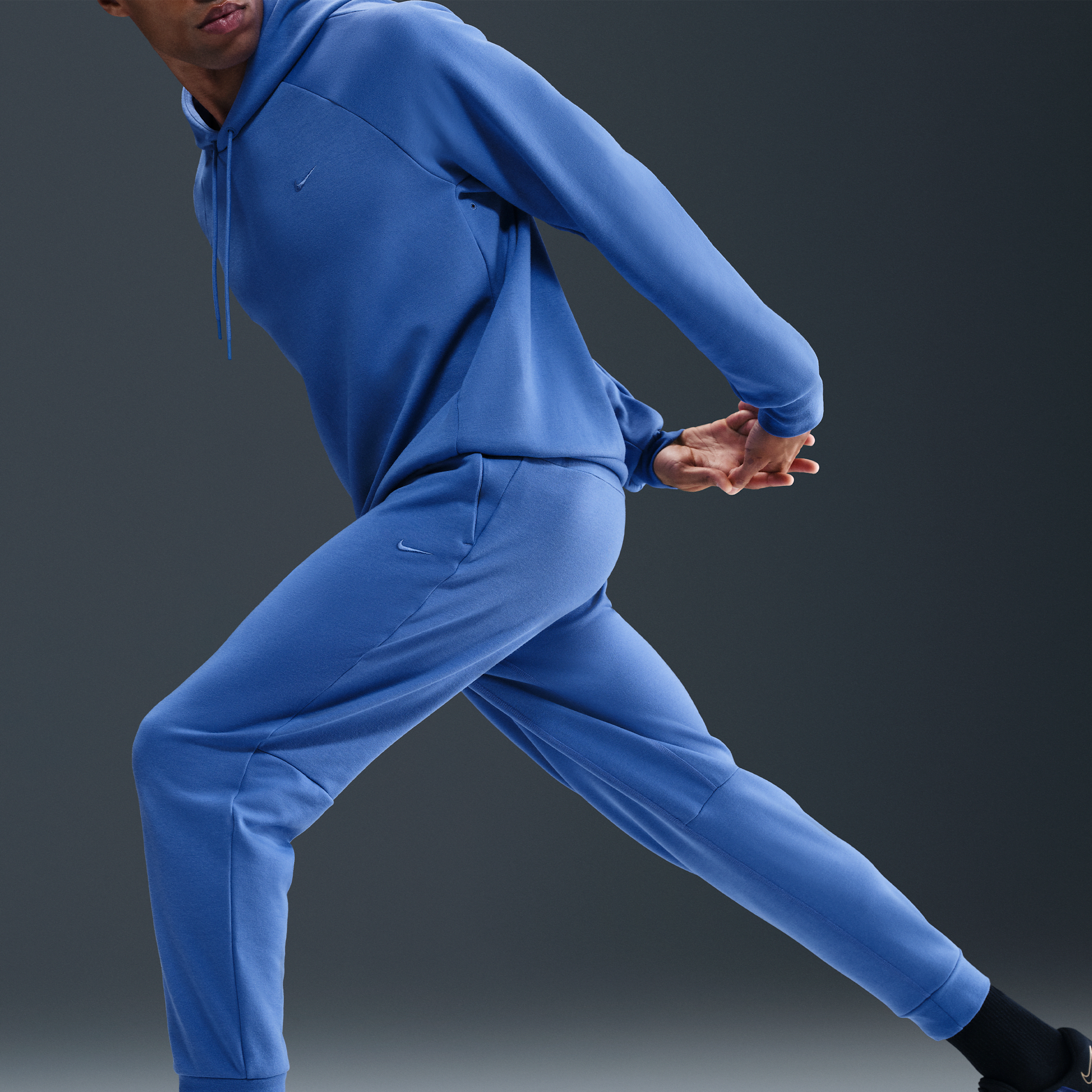 Nike Men's Primary Fleece Dri-FIT UV Performance Tapered Joggers - BLUE Thumbnail View 5