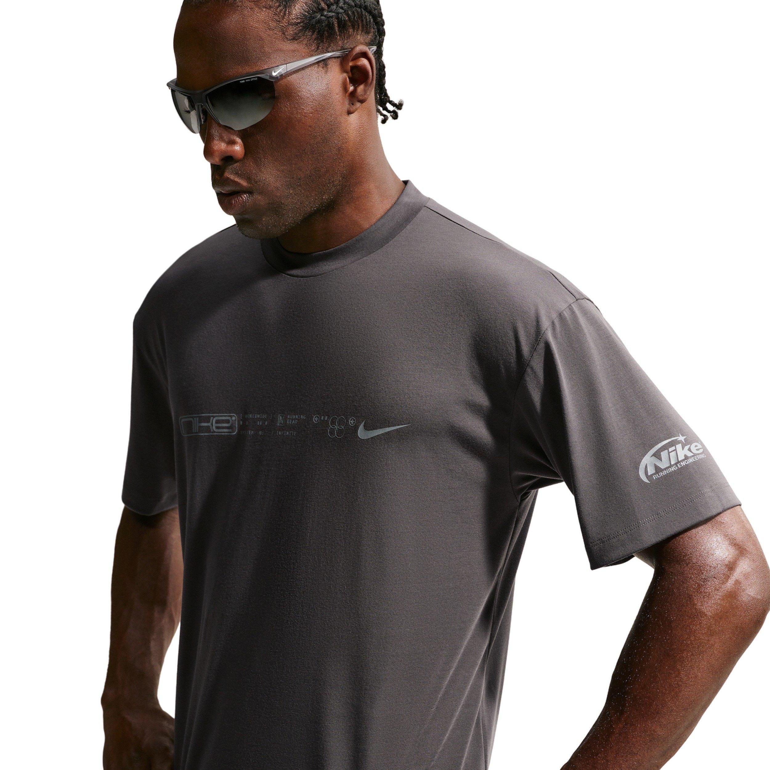 Nike Men's Disrupt Dri-FIT Short-Sleeve Running Top - ASH GREY Thumbnail View 3