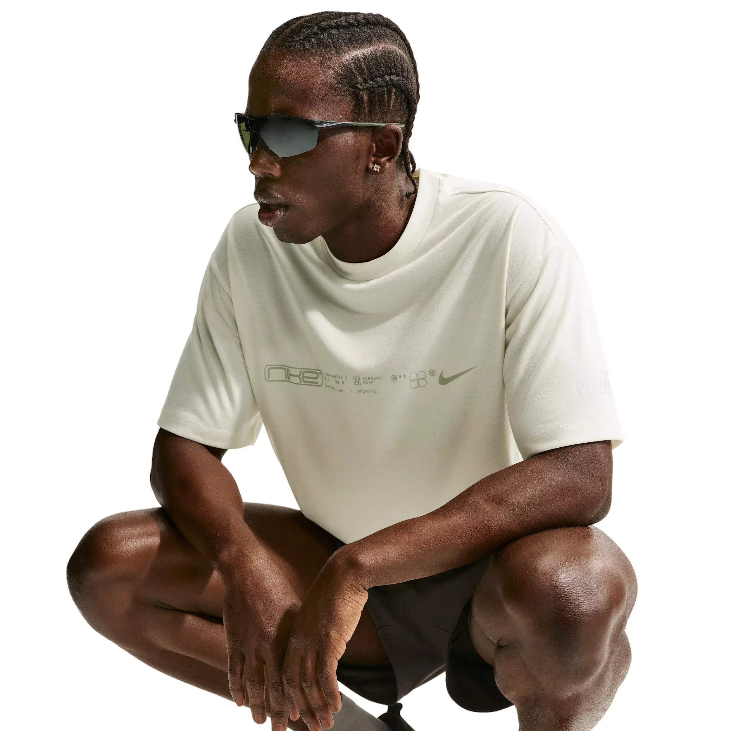 Nike Men's Disrupt Dri-FIT Short-Sleeve Running Top - SAFFRON