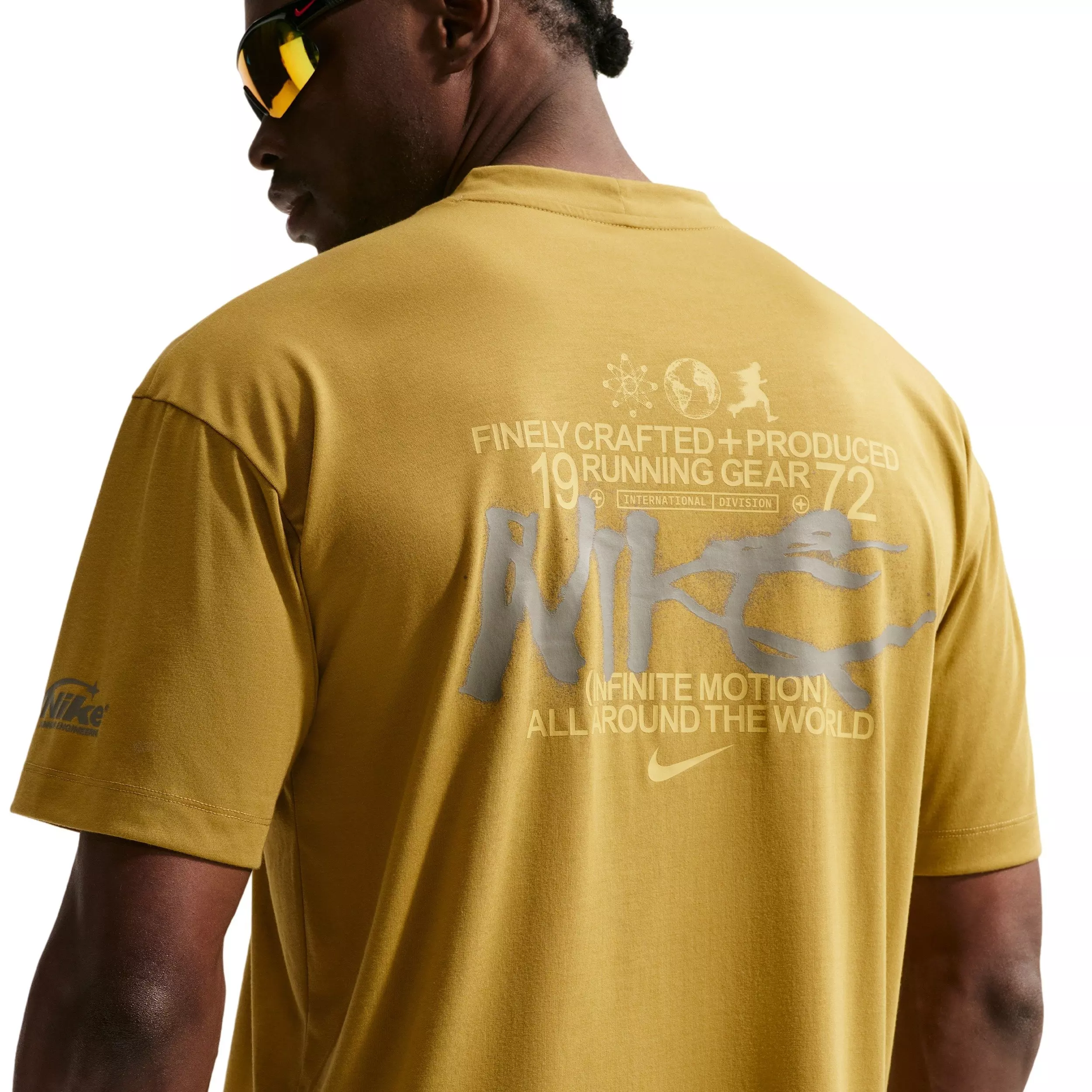 Nike Men's Disrupt Dri-FIT Short-Sleeve Running Top - GOLD