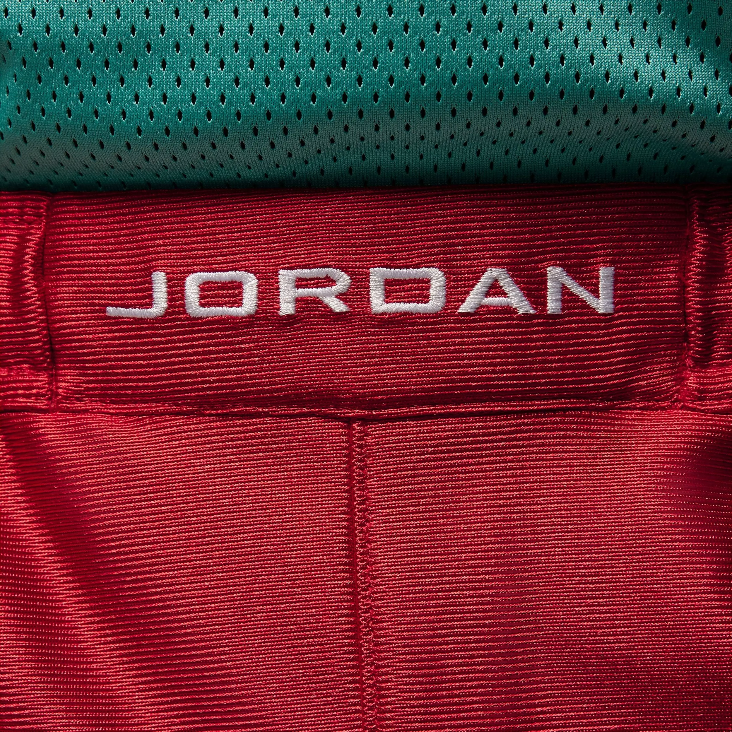 Jordan Men's Cat Scratch Brooklyn Shorts - RED