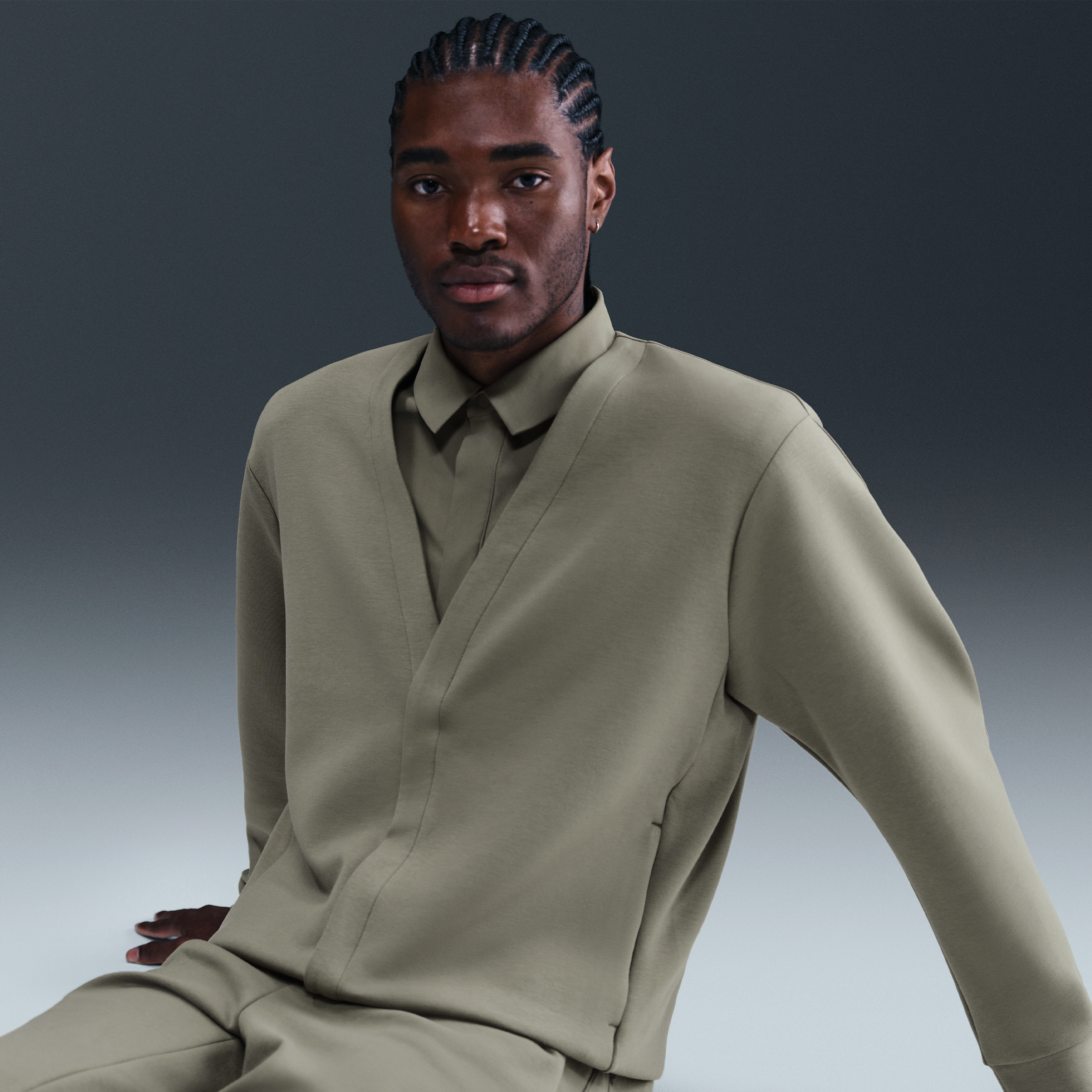 Nike Men's 24.7 ImpossiblySoft Cardigan - GREEN Thumbnail View 3