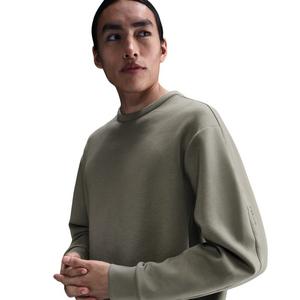 Nike Men's 24.7 ImpossiblySoft Dri-FIT Crew