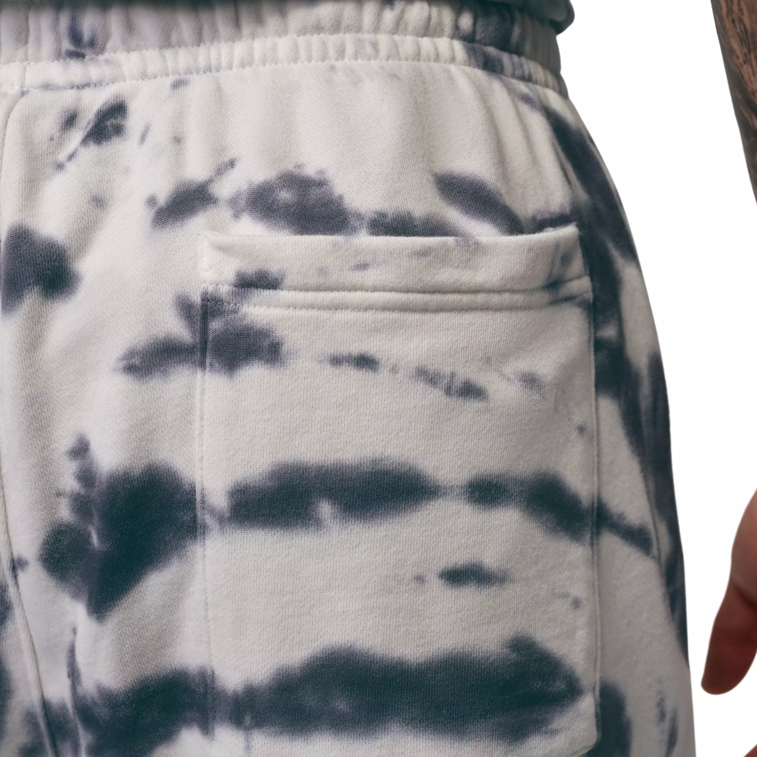 Jordan Men's Brooklyn Fleece Tie-Dye Festival Shorts - WHITE