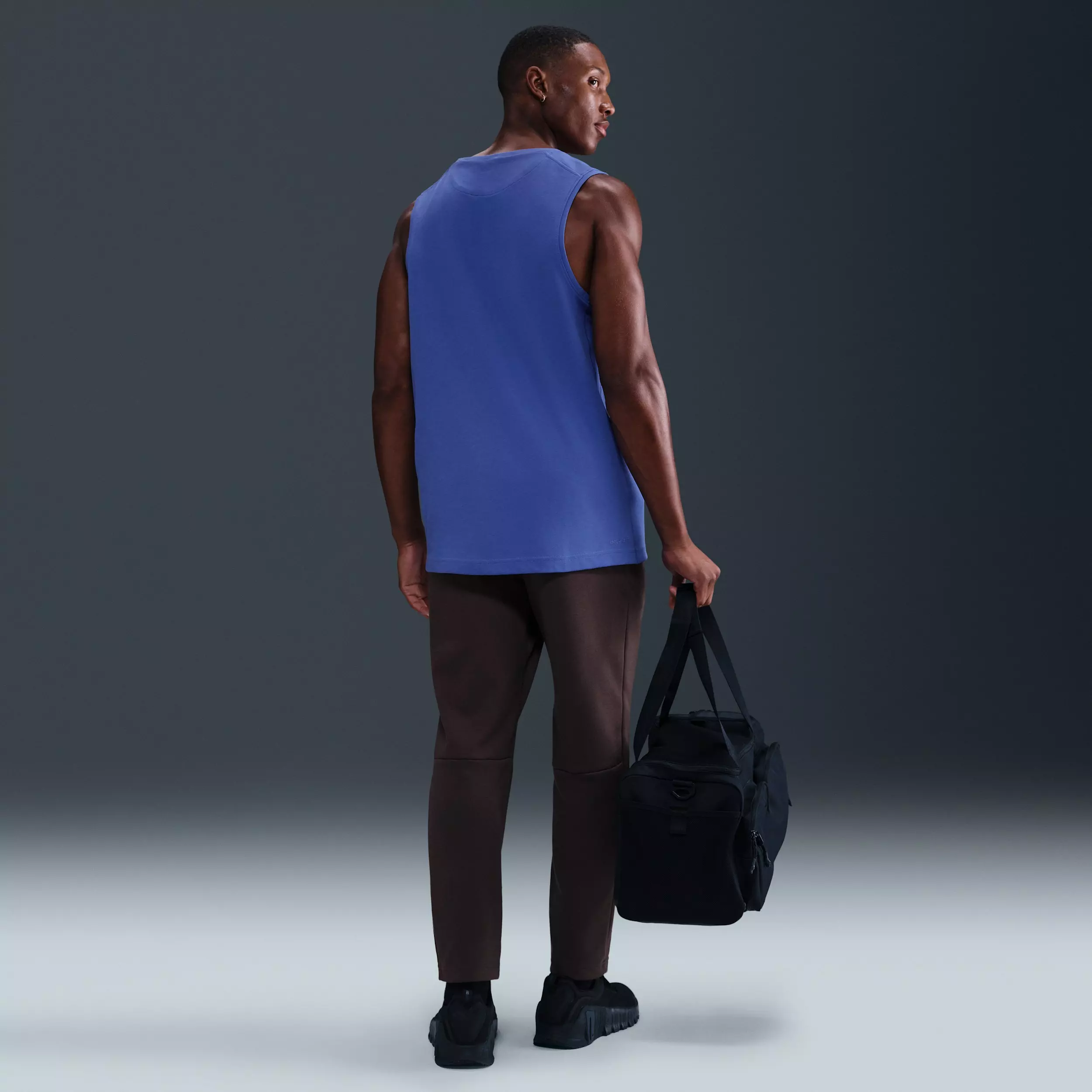 Nike Men's Primary Dri-FIT Versatile Tank - BLUE