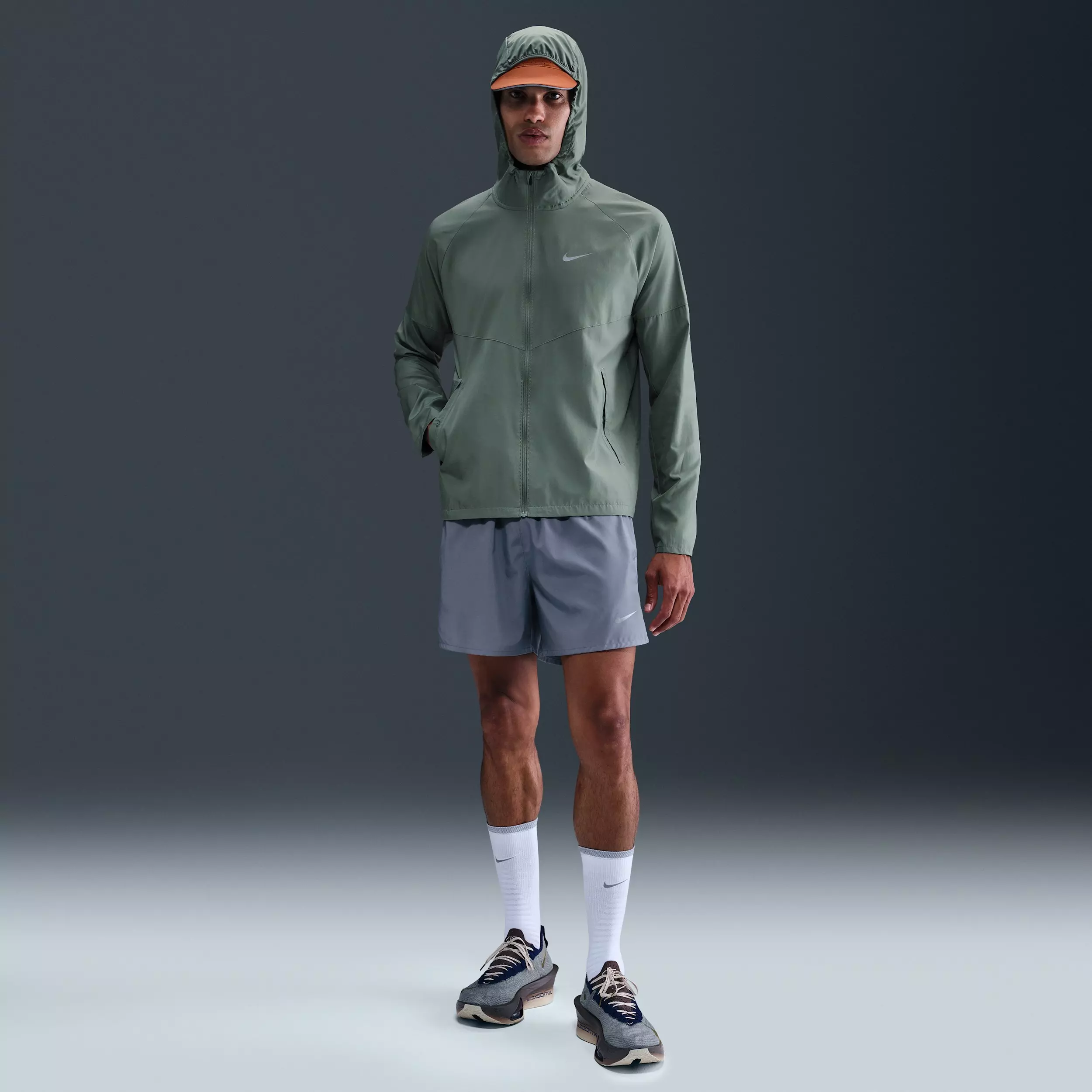 Nike Men's Miler Repel Running Jacket - Green - GREEN