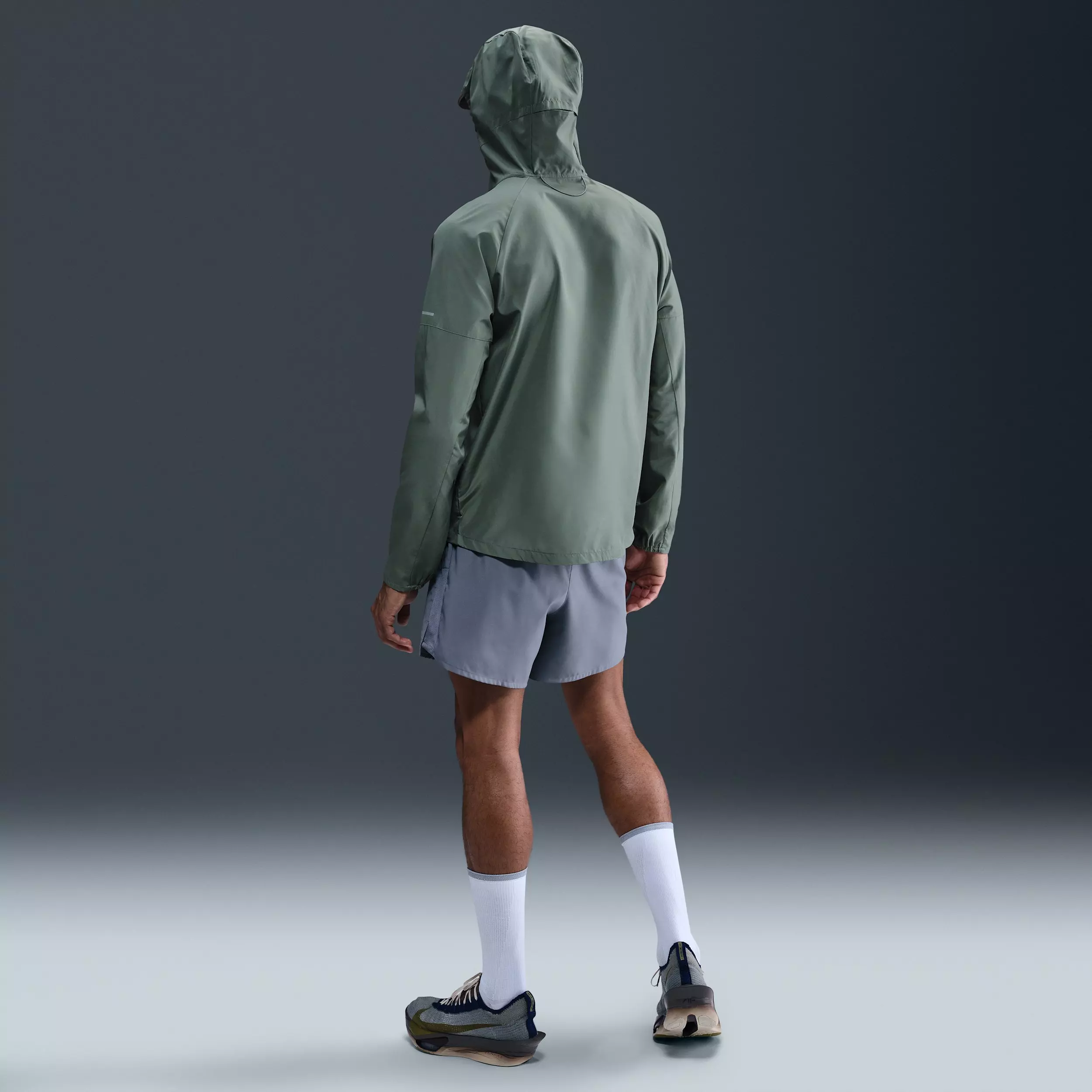 Nike Men's Miler Repel Running Jacket -Green - GREEN