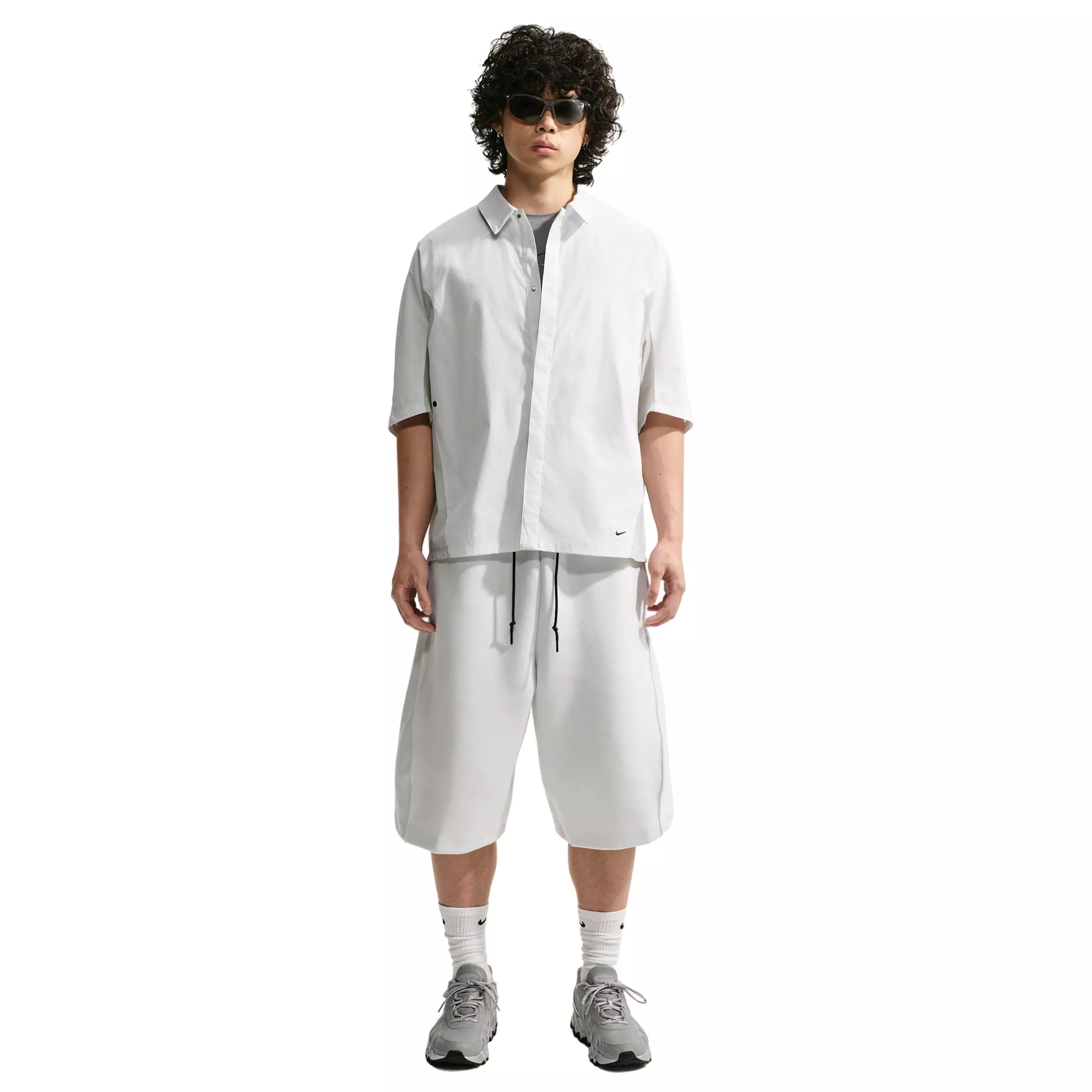 Nike Men's Tech Fleece Oversized Fit Shorts - WHITE