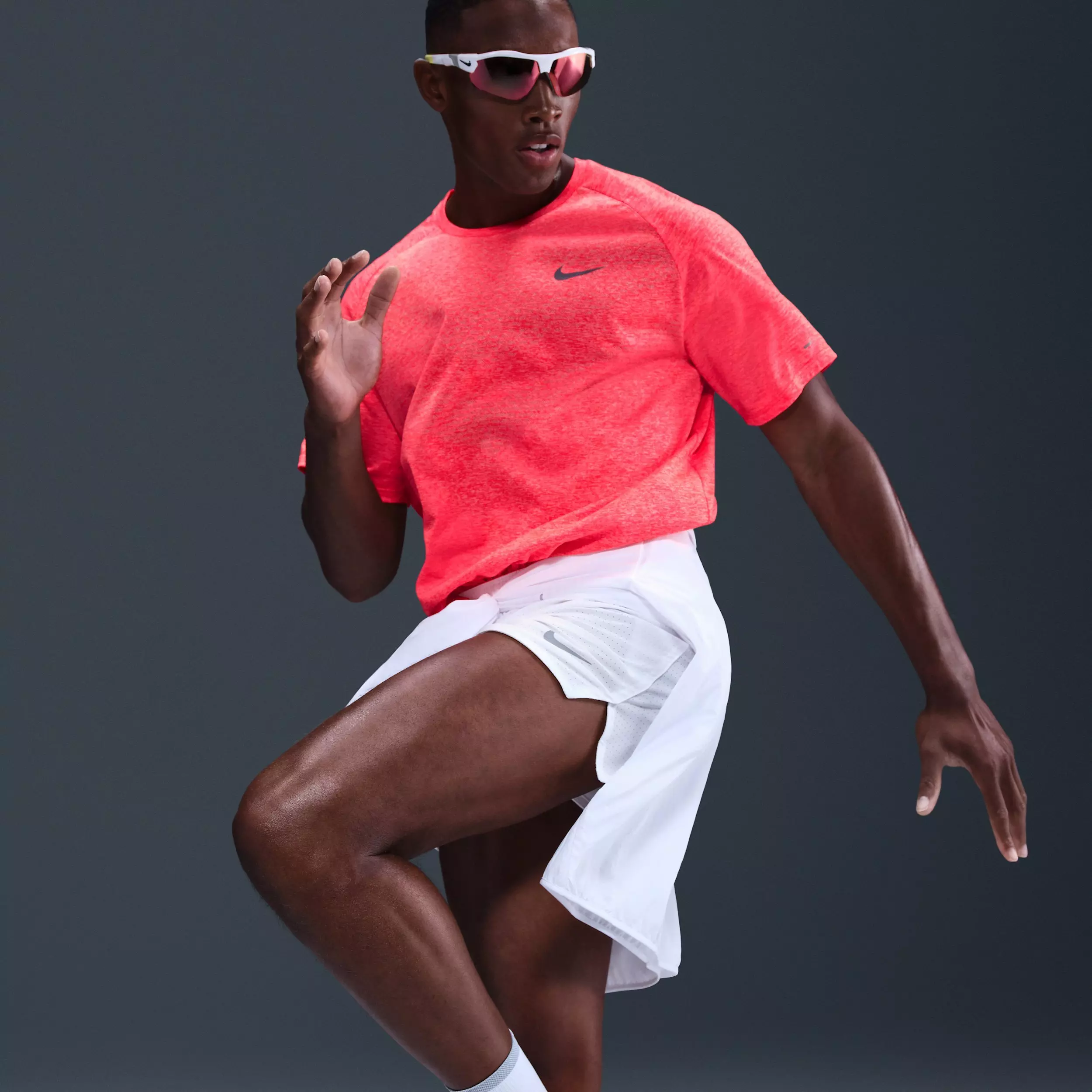 Nike Men's Stride Dri-FIT ADV Short-Sleeve Running Top - RED