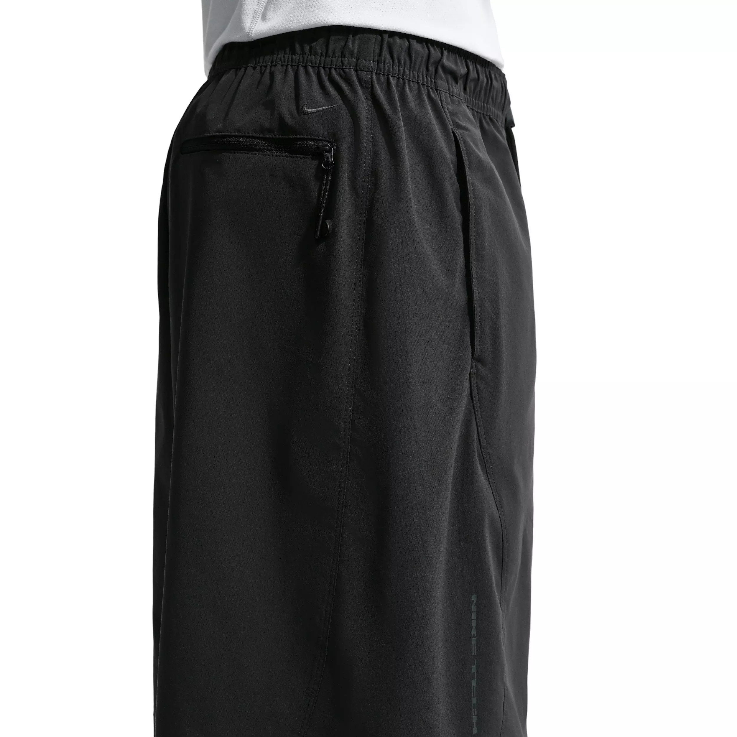 Nike Men's Tech Helios Dri-FIT Sun Shorts - BLACK