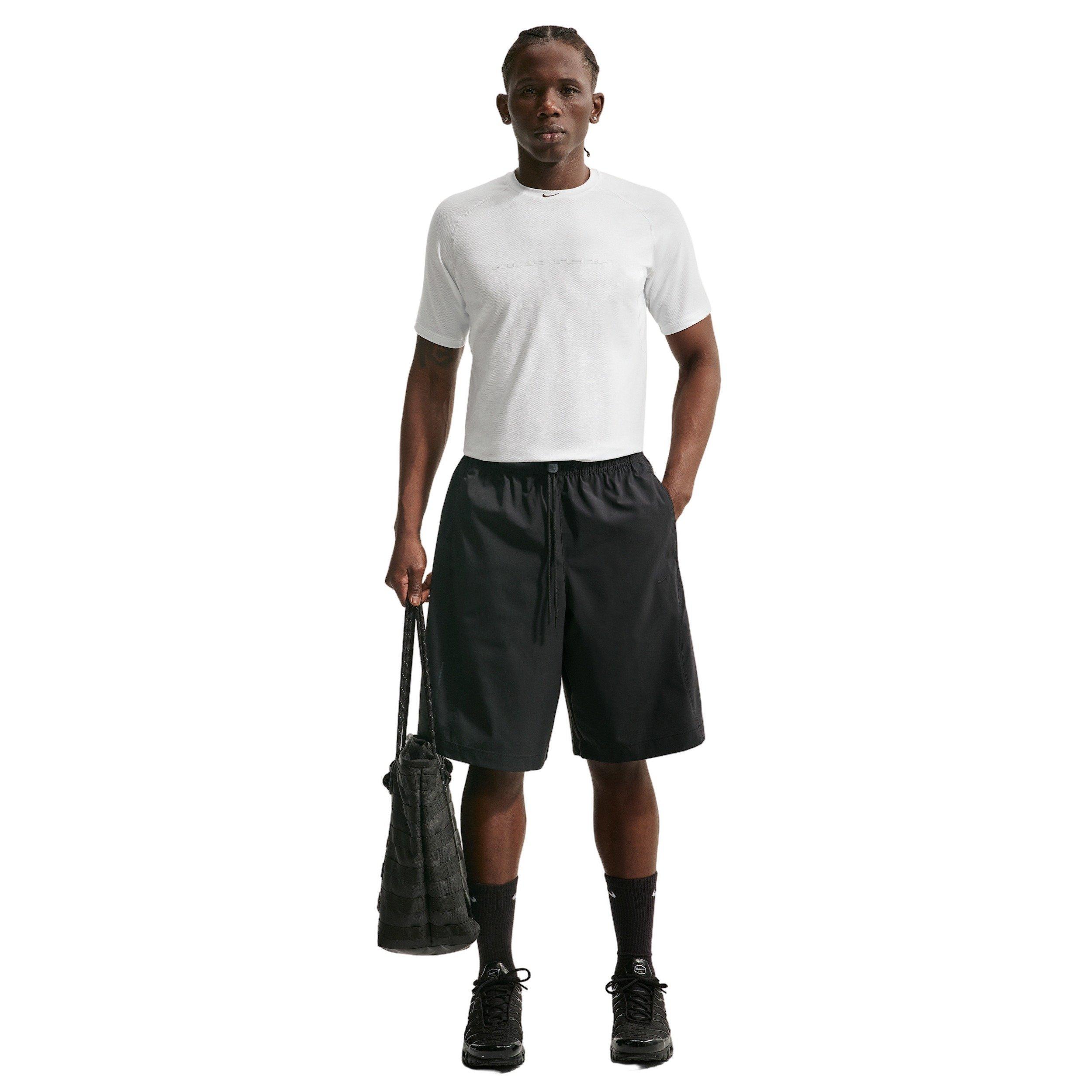 Nike Men's Tech Helios Dri-FIT Sun Shorts - BLACK Thumbnail View 3