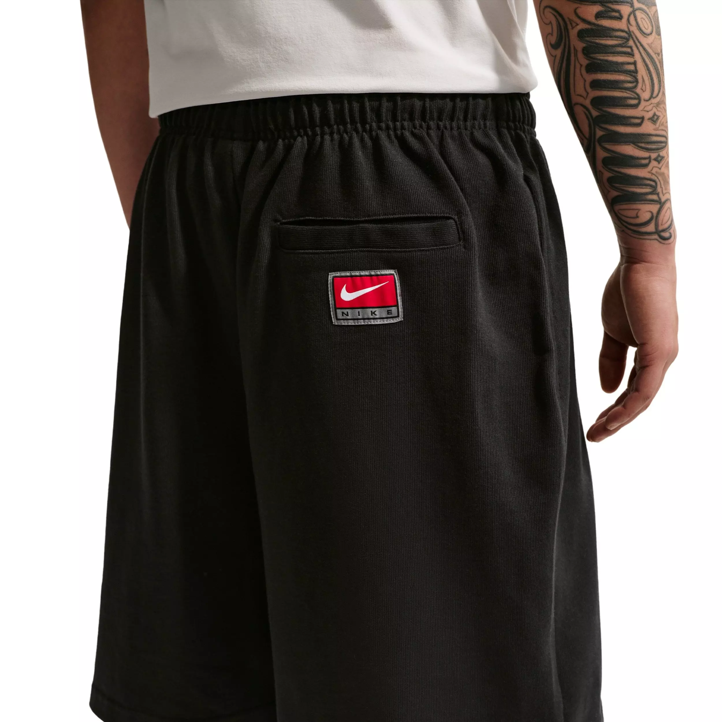 Nike Men's Life Midweight Shorts - BLACK/GOLD