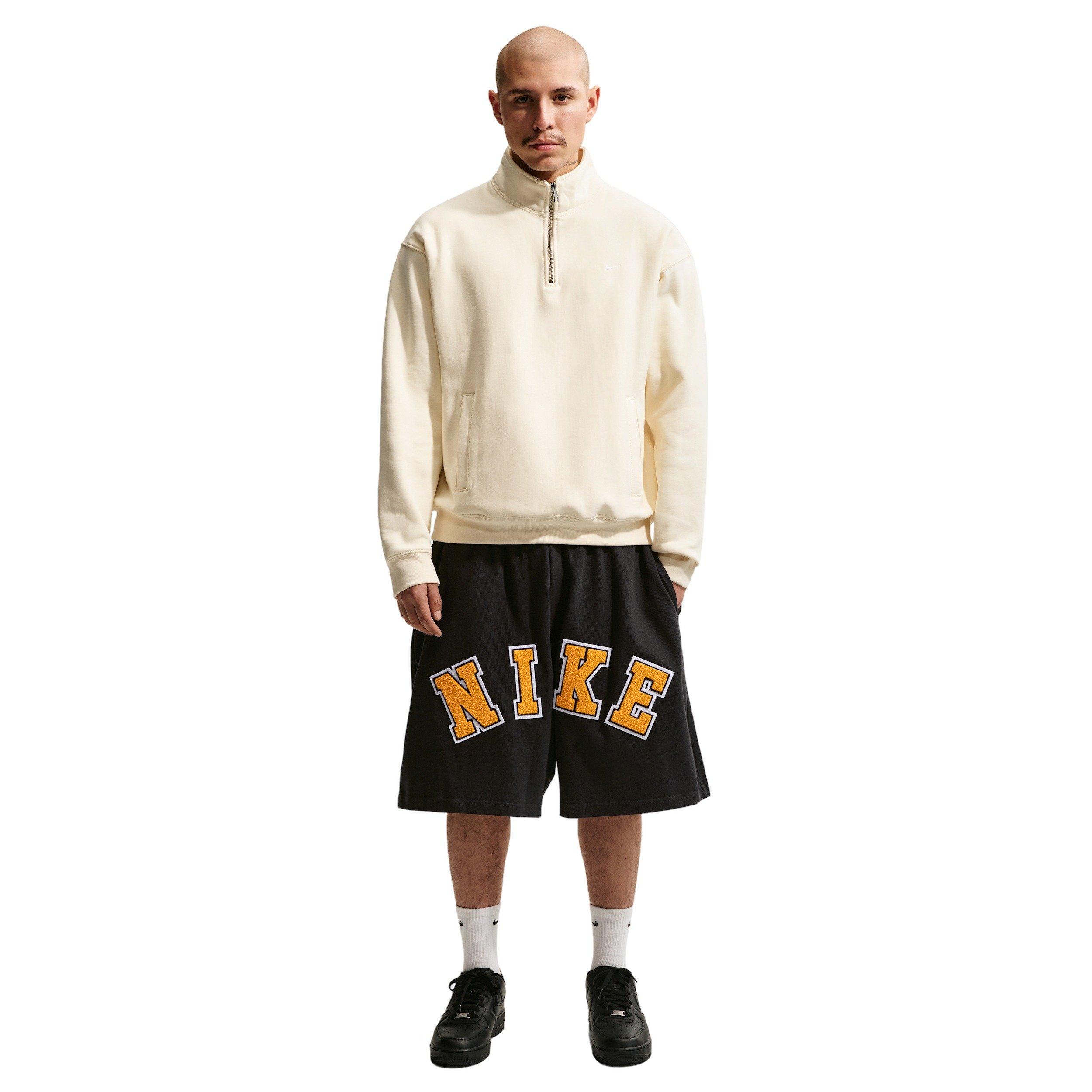 Nike Men's Life Midweight Shorts - BLACK/GOLD Thumbnail View 3