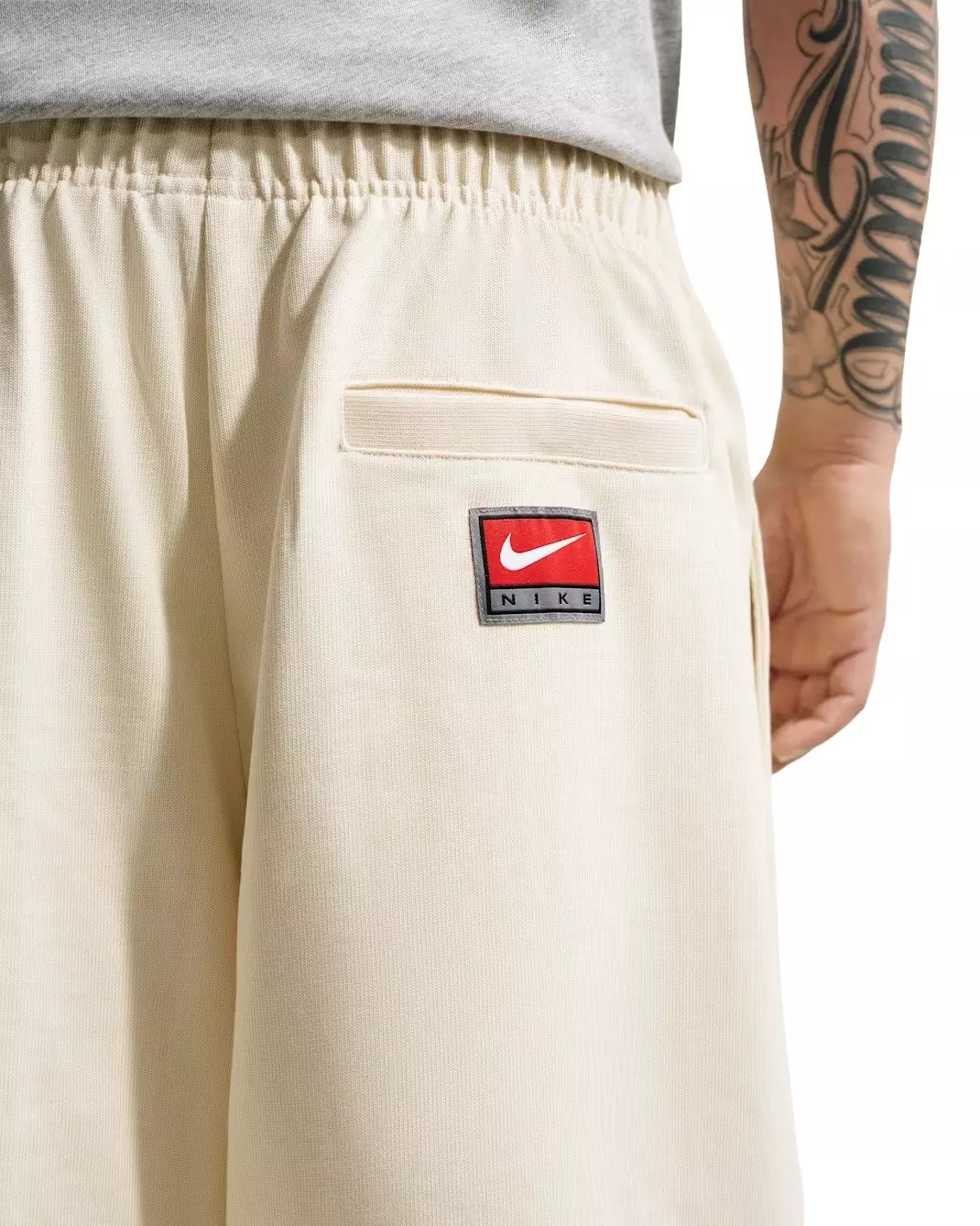 Nike Men's Life Midweight Shorts - COCONUT MILK