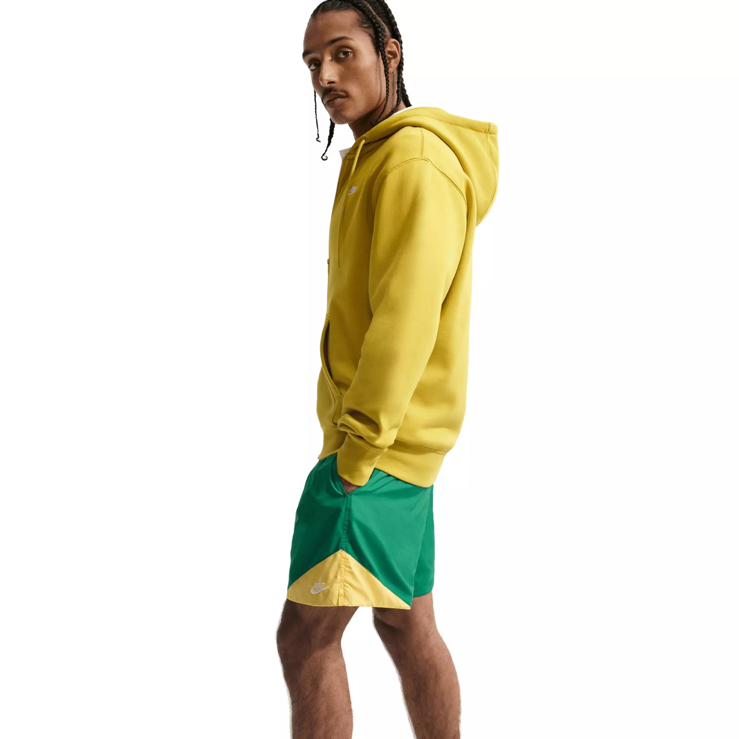 Nike Men's Windrunner Lightweight Woven Pants - GREEN