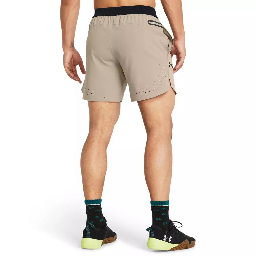 Under Armour Men's Peak Woven Shorts - TAN