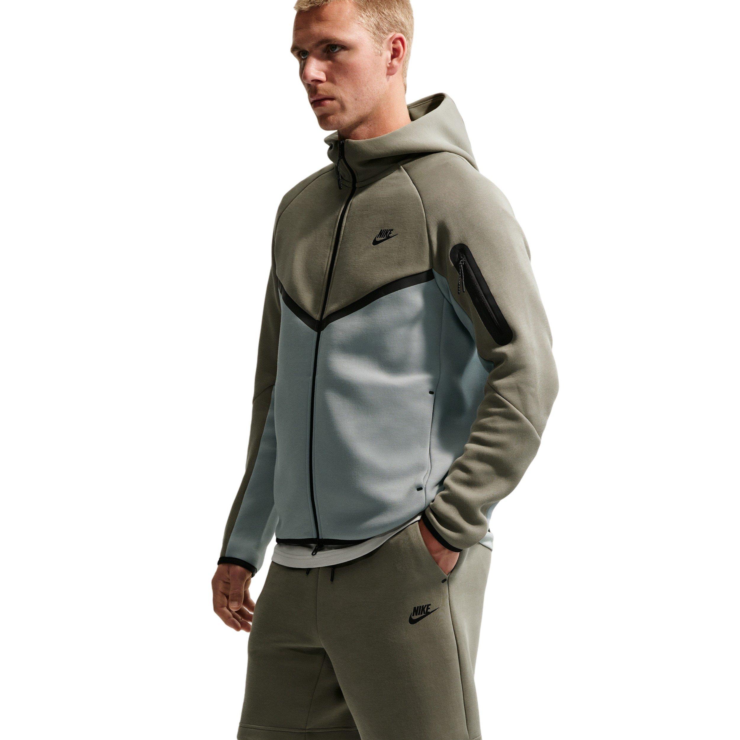 Nike Men's Tech Fleece Shorts - SAGE