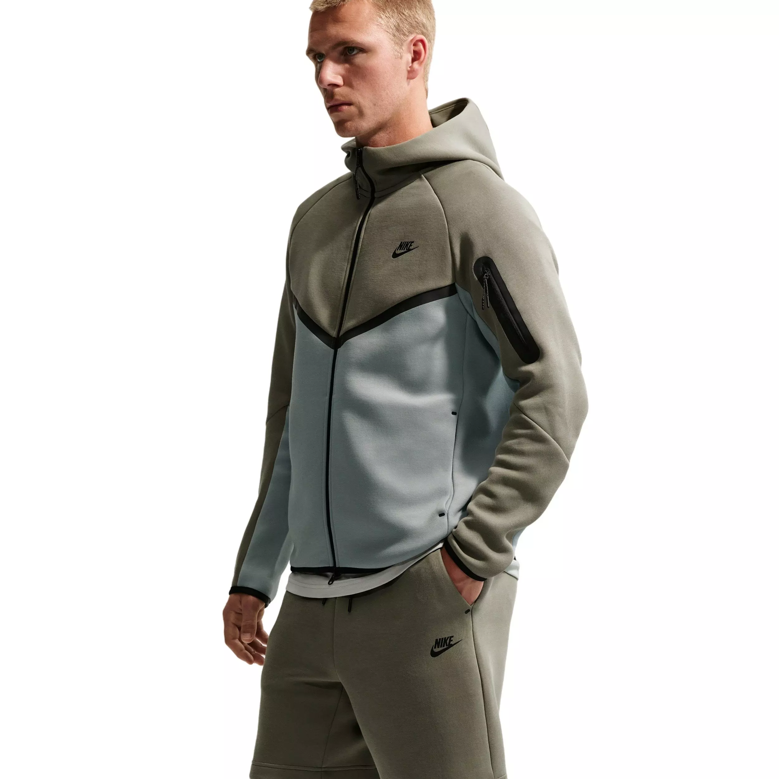 Nike Men's Tech Fleece Shorts - SAGE