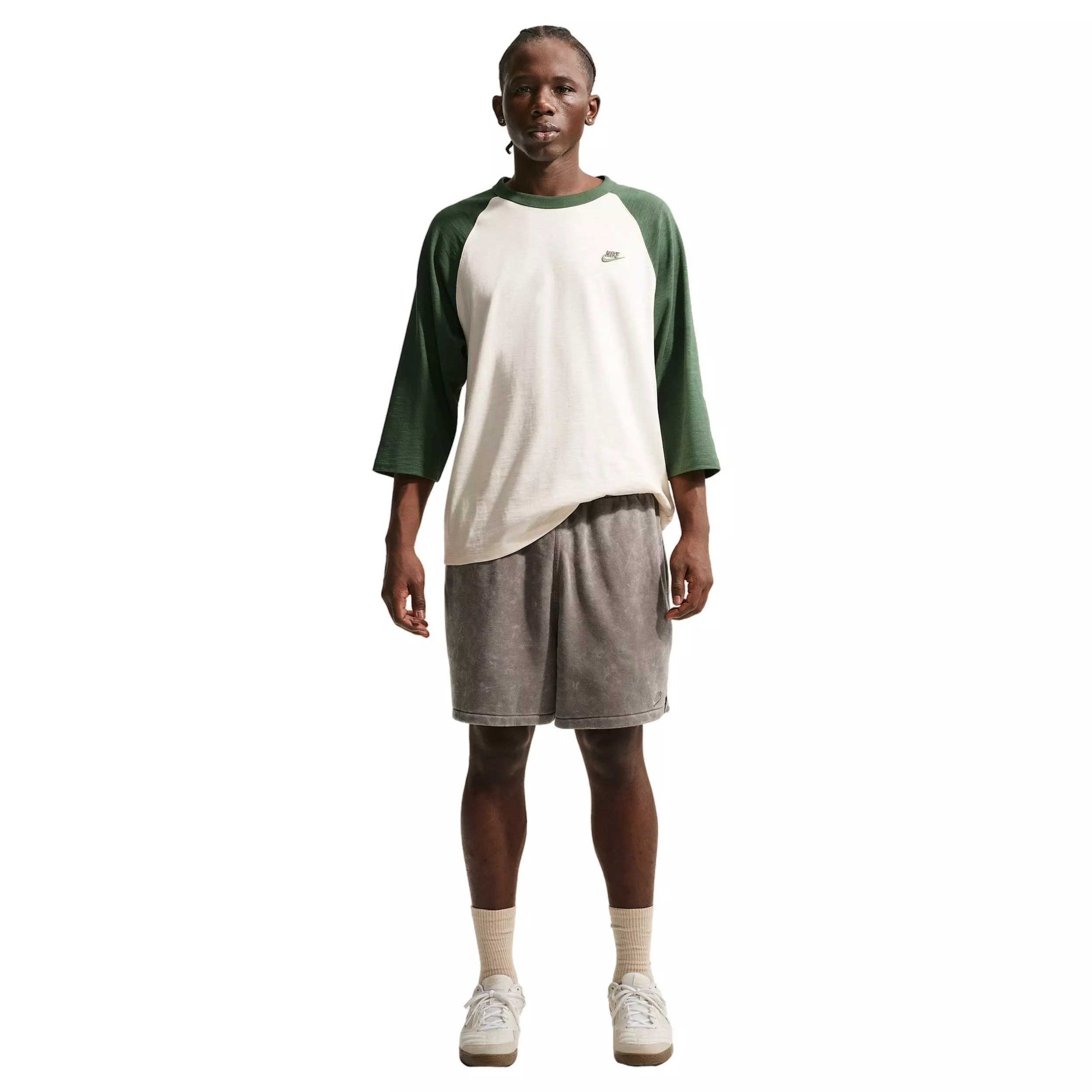 Nike Men's Club Flow BB CWA Shorts - STONE GREY