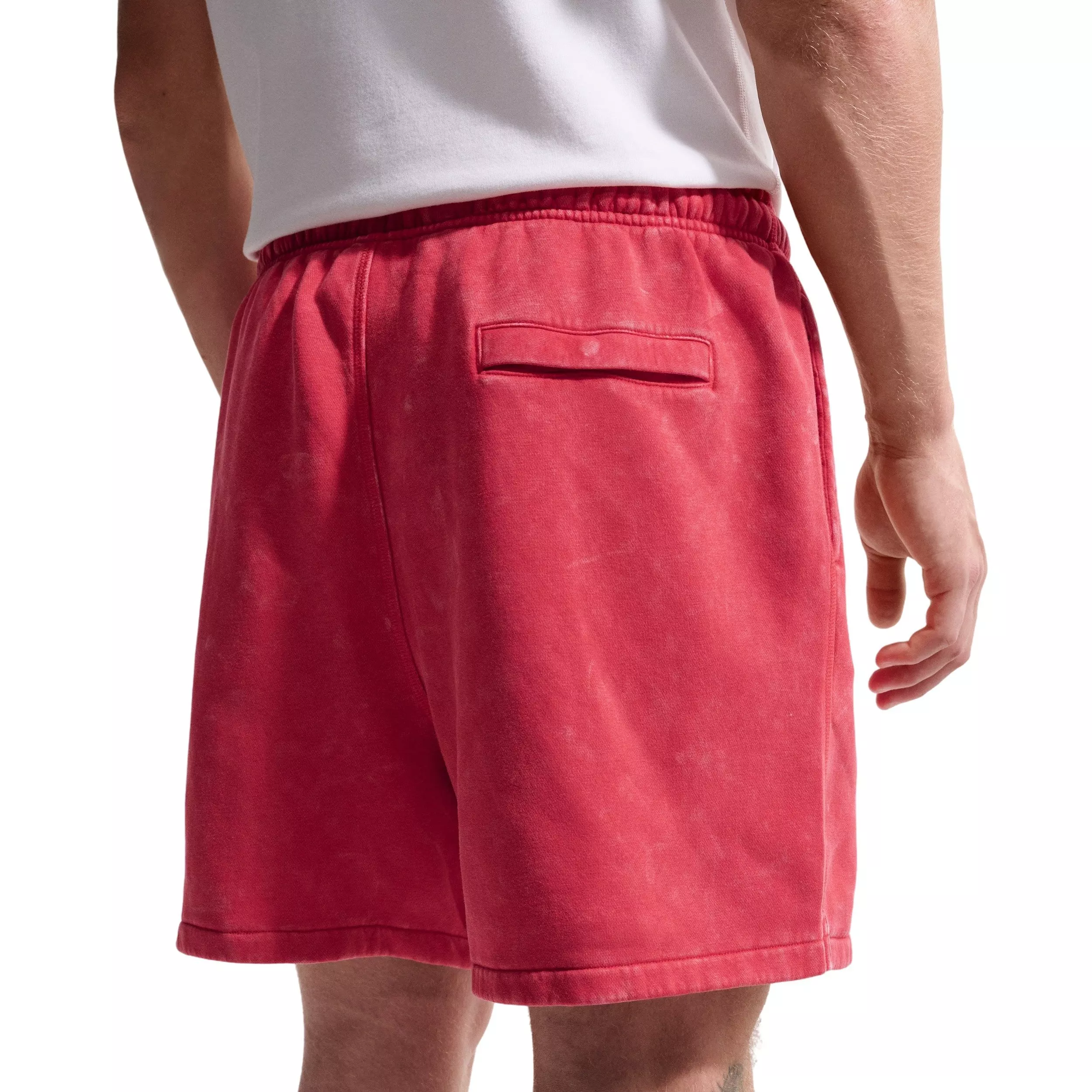 Nike Men's Club Flow BB CWA Shorts - RED