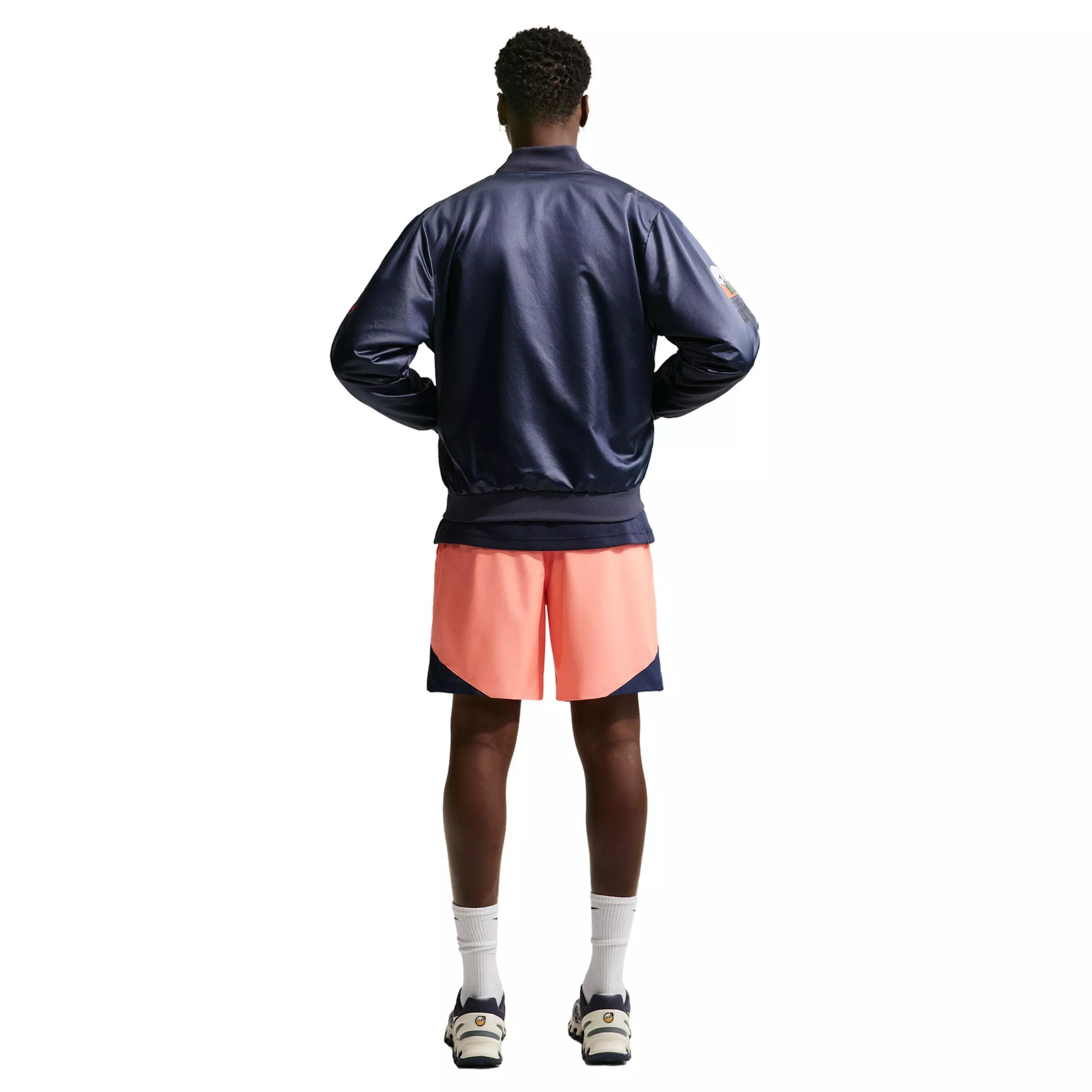 Nike Men's Sportswear Windrunner 8" Shorts - ORANGE