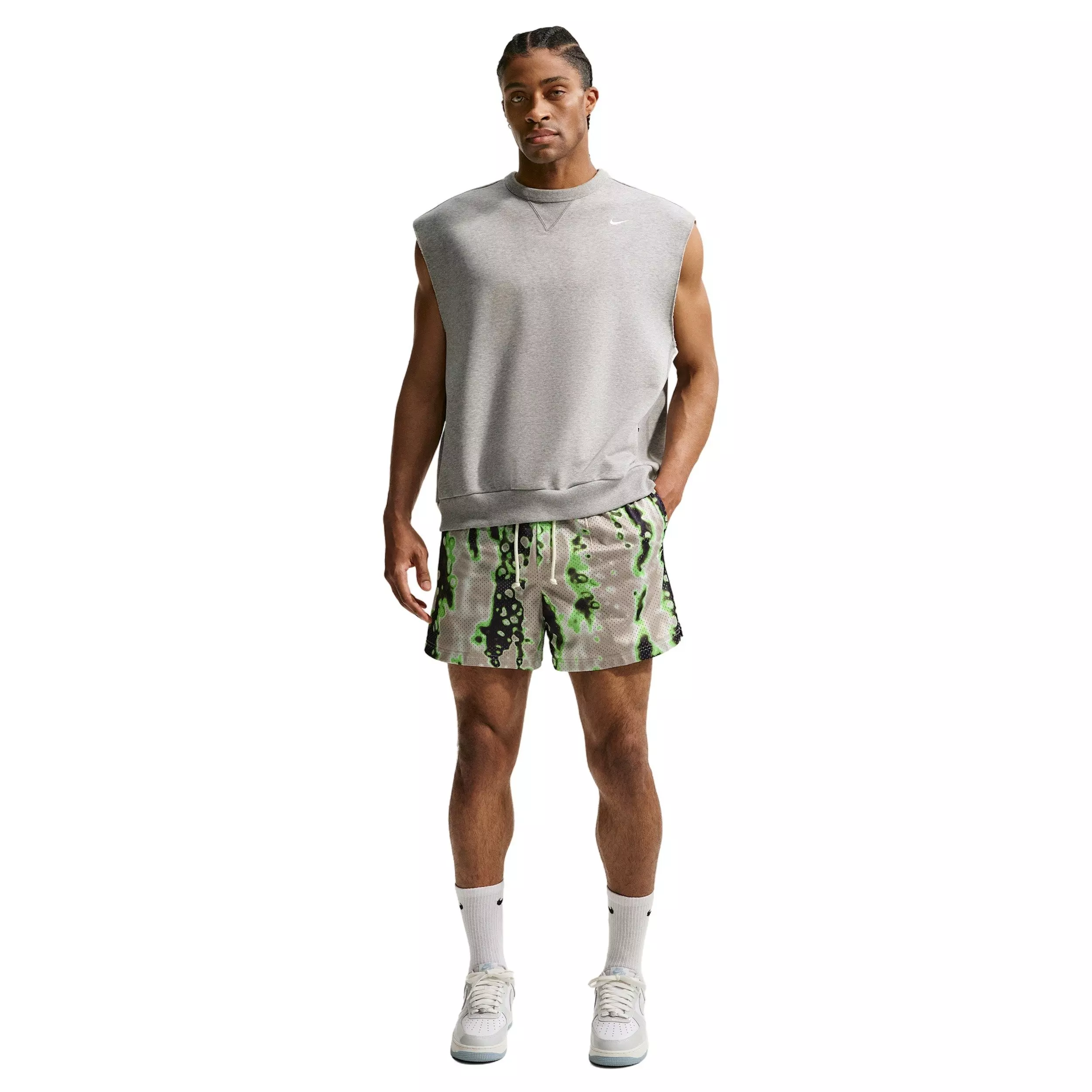 Nike Men's Standard Issue 5" AOP Practice Mesh Basketball Shorts - CREAM/BLACK/GREEN