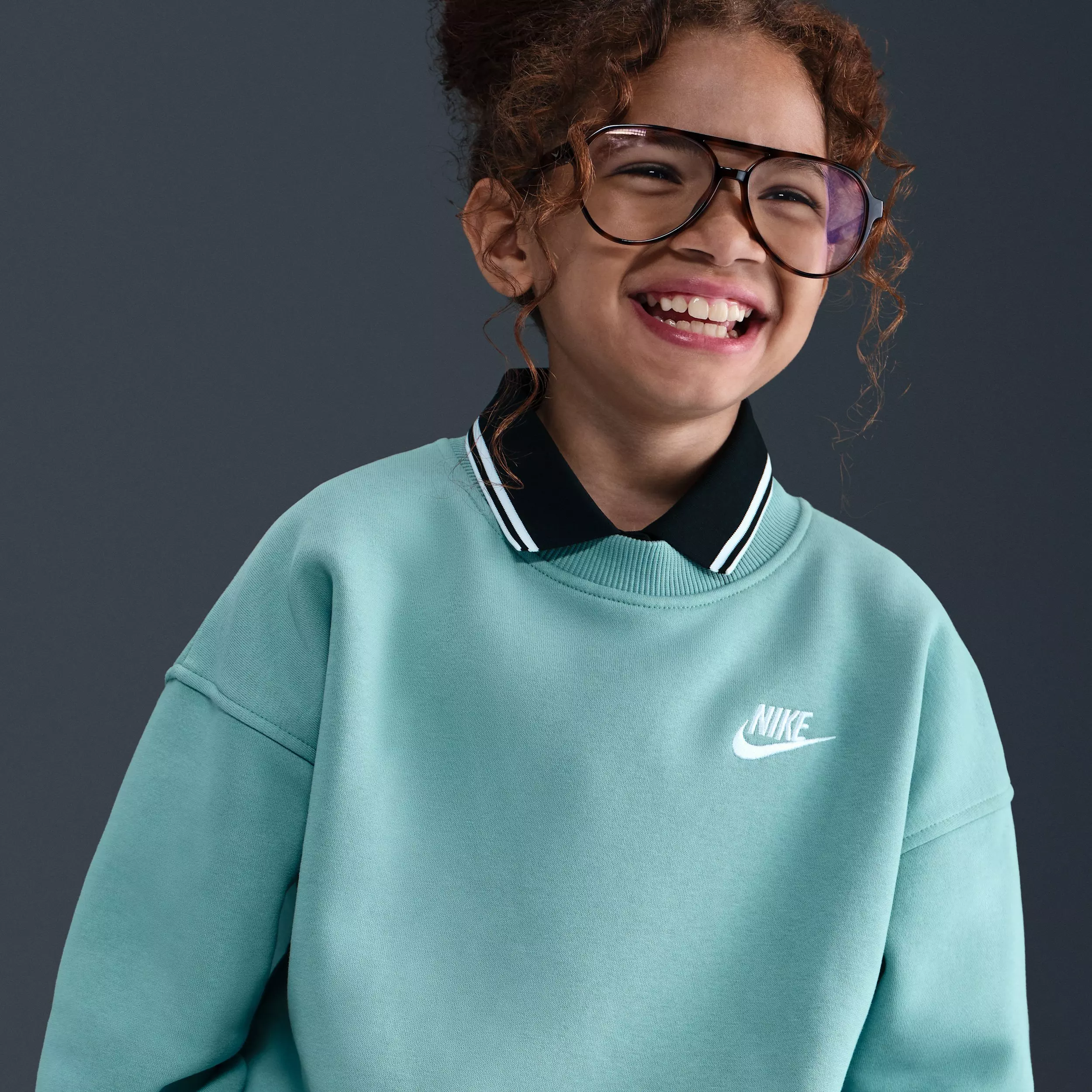 Nike Big Kids' Sportswear Club Fleece Oversized Sweatshirt - Green - GREEN