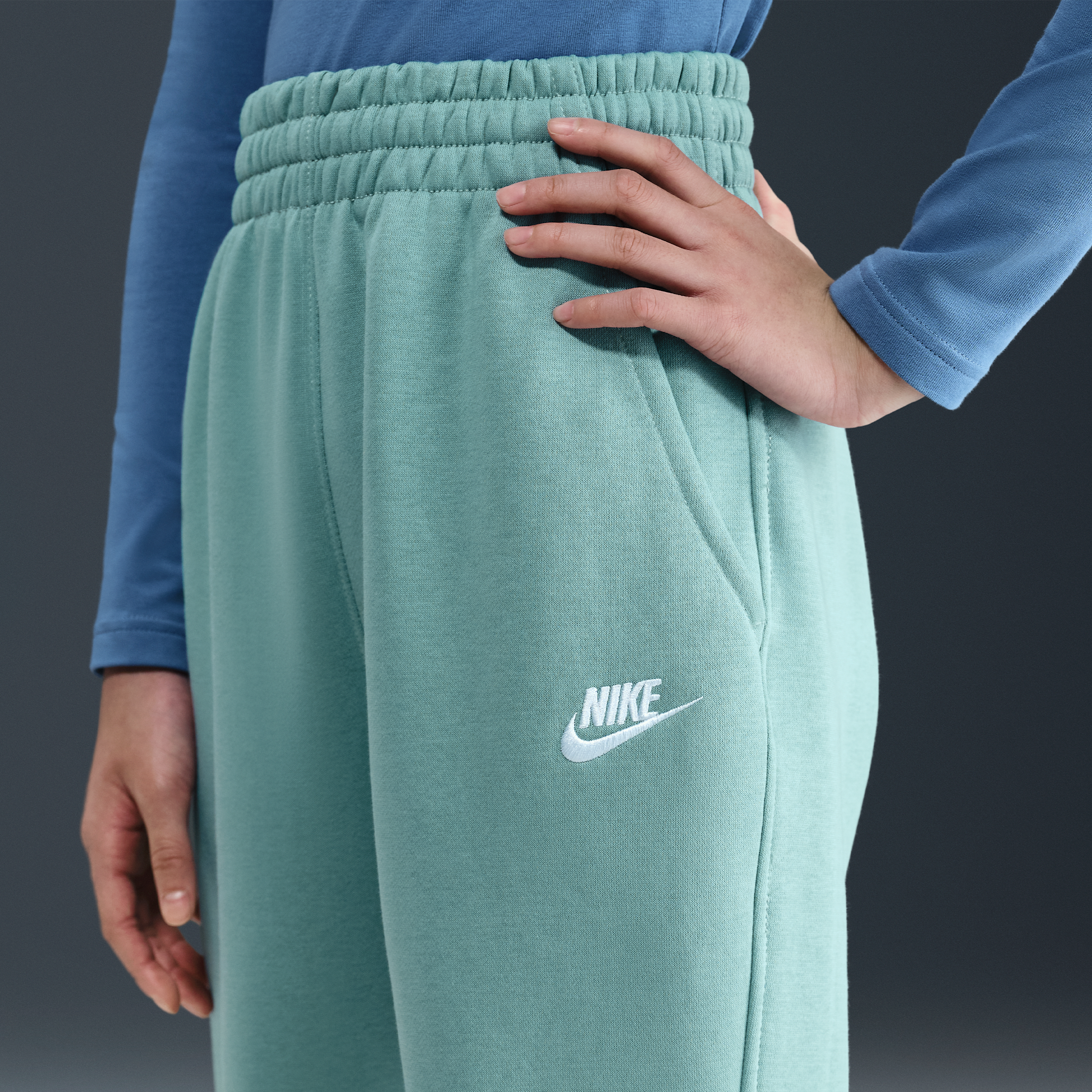 Nike Sportswear Club Fleece Big Girls' Green Loose Sweatpants