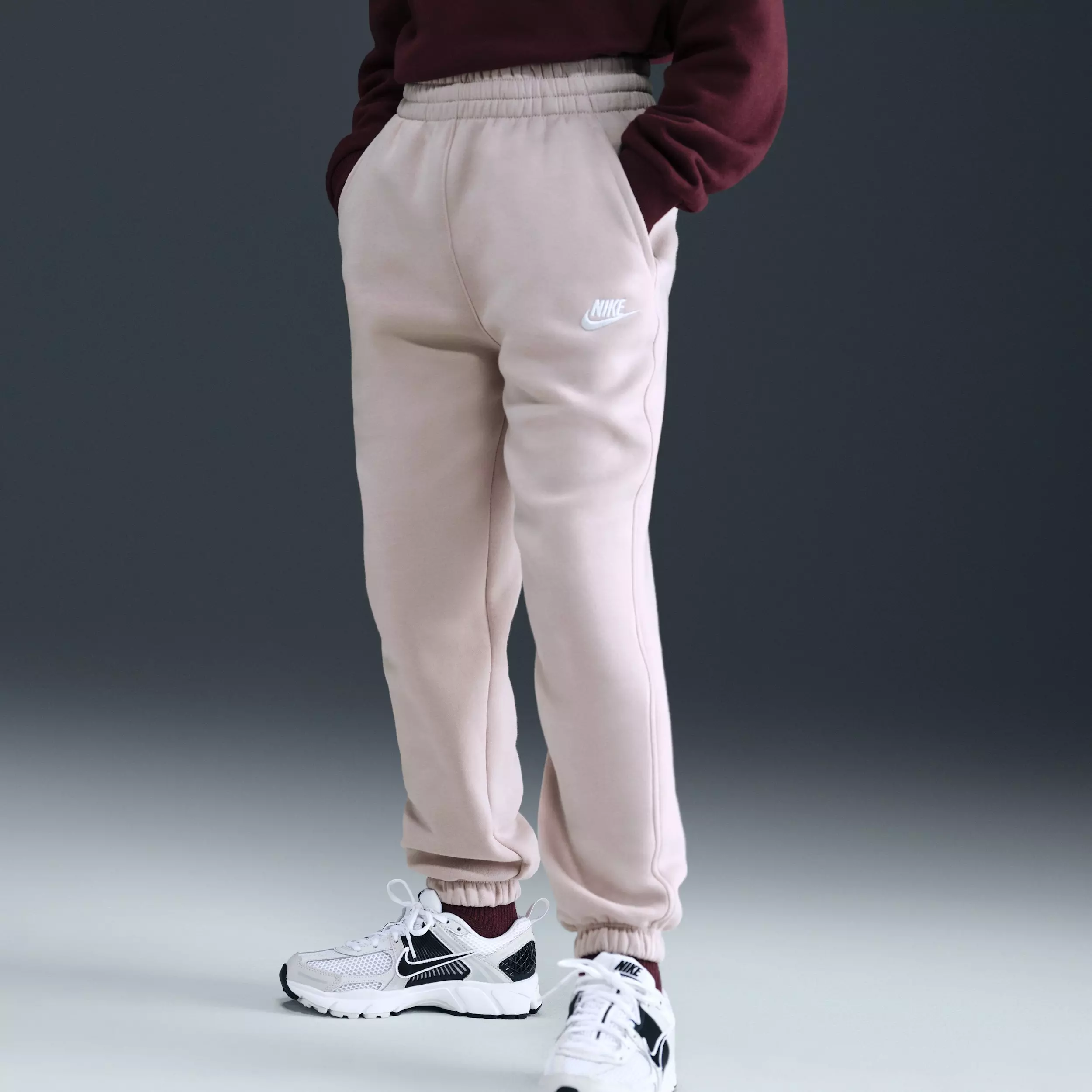 Nike Big Girls' Sportswear Club Fleece Loose Sweatpants - Light Purple - LIGHT PURPLE