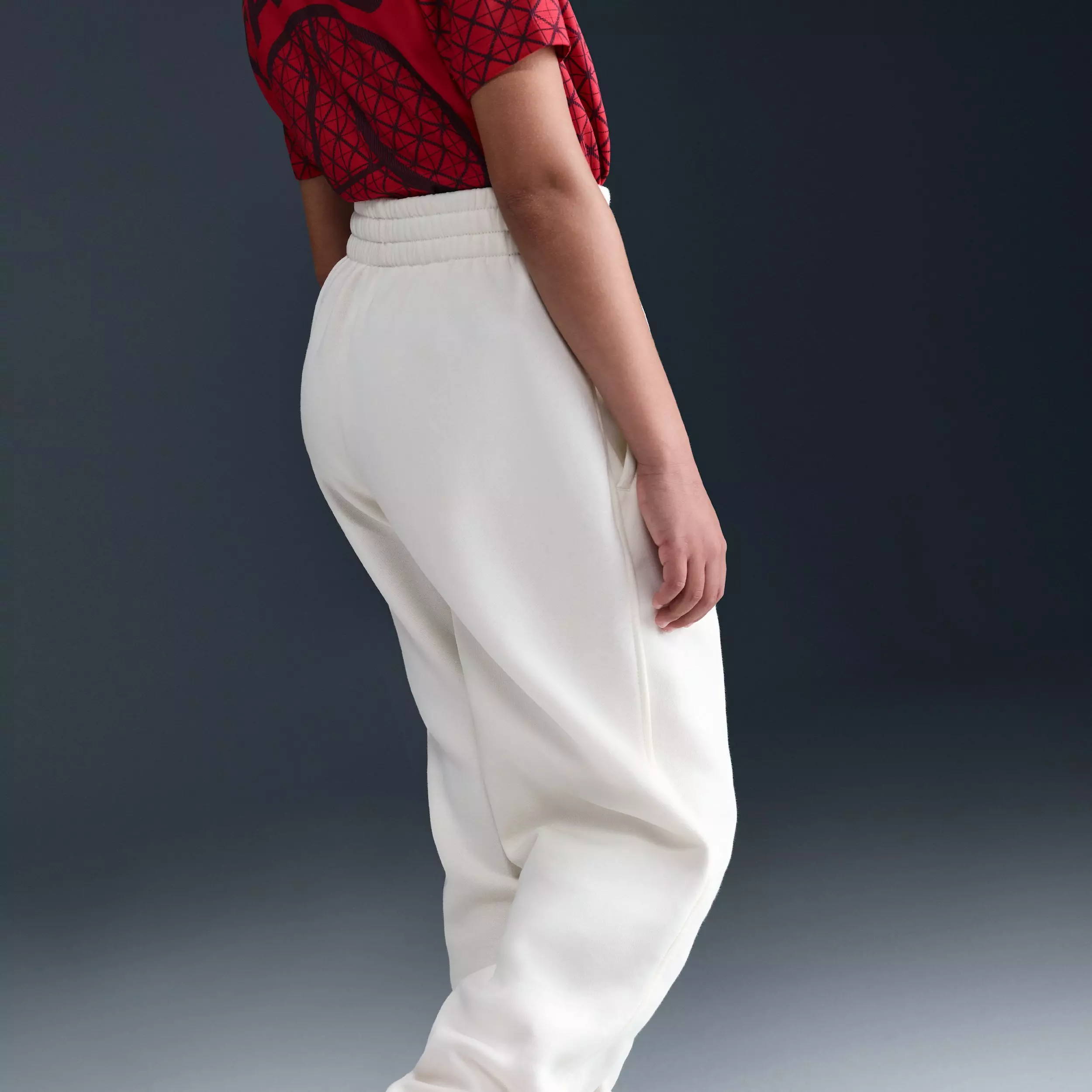 Nike Big Girls' Sportswear Club Fleece Loose Sweatpants - Light Brown - LIGHT BROWN