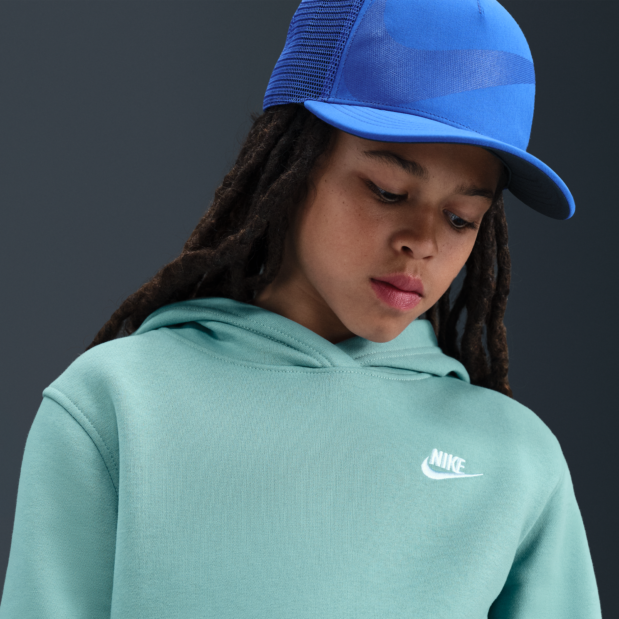 Nike Sportswear Club Fleece Lightweight Big Kids' Green Pullover Hoodie