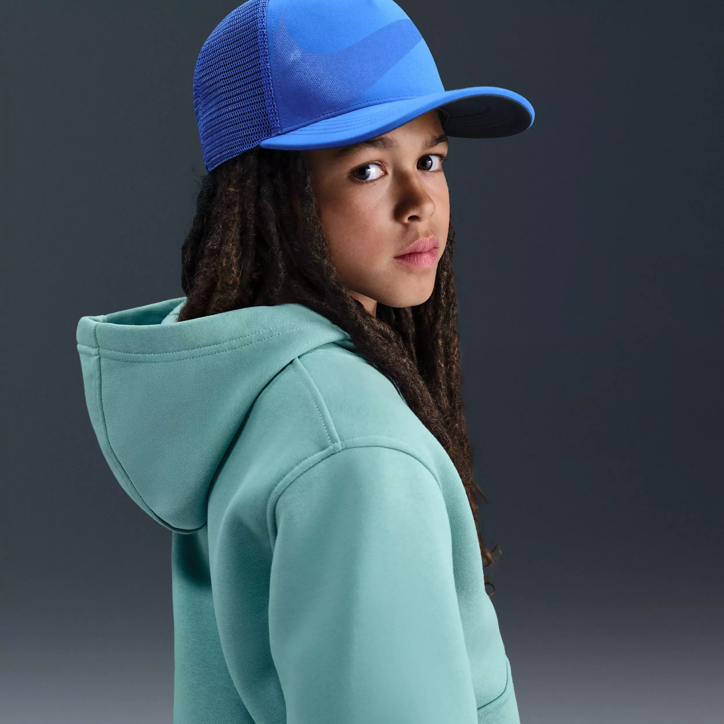 Nike Big Kids' Sportswear Club Fleece Lightweight Pullover Hoodie - Green - GREEN