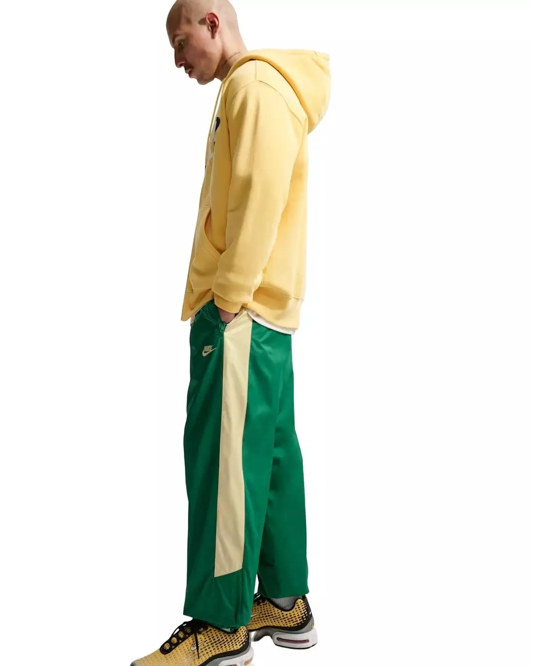 Nike Men's Windrunner Land 26 Pants - GREEN