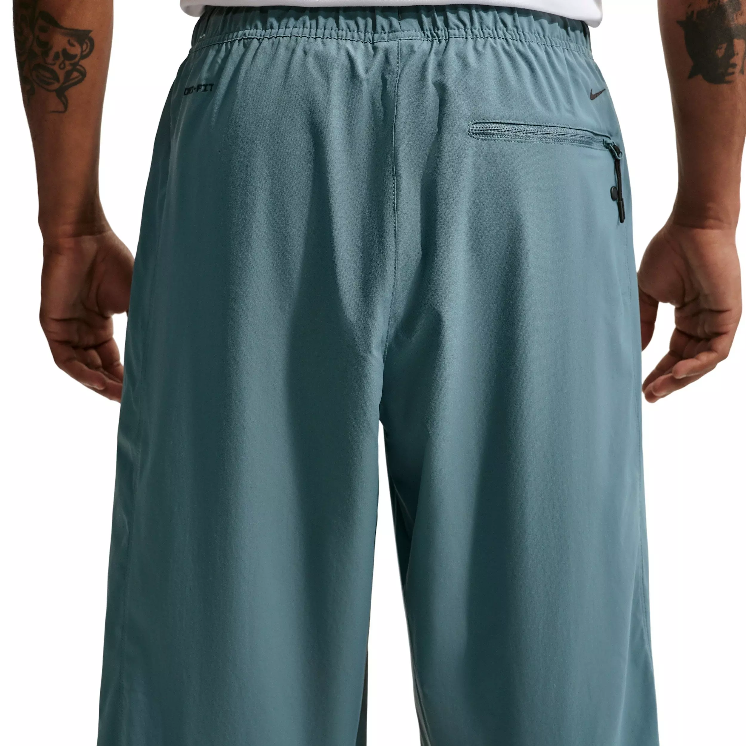 Nike Men's Dri-FIT Tech Helios Sun Pants - MINERAL SLATE/GREEN
