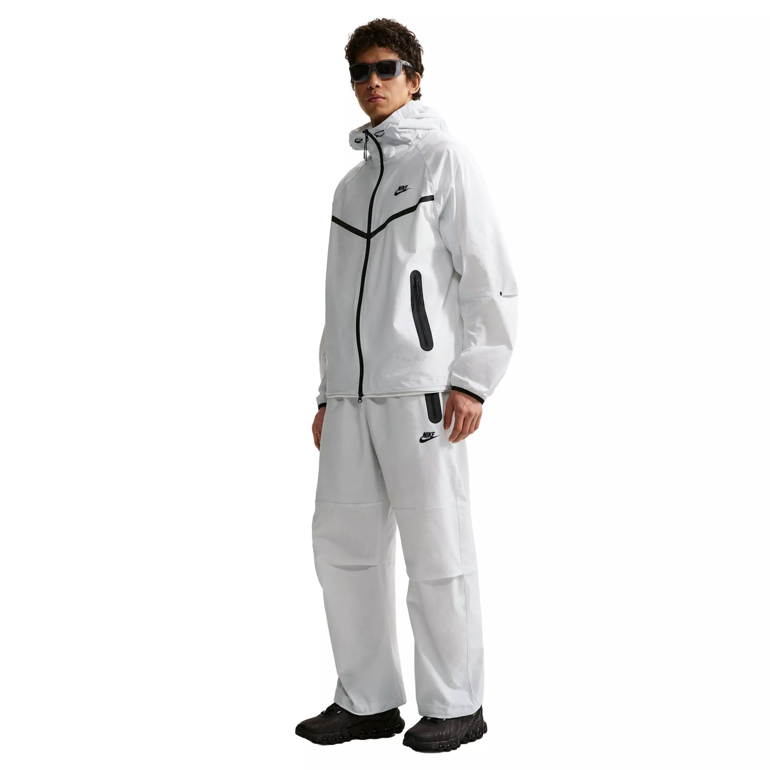 Nike Men's Dri-FIT Tech Woven Pants - WHITE