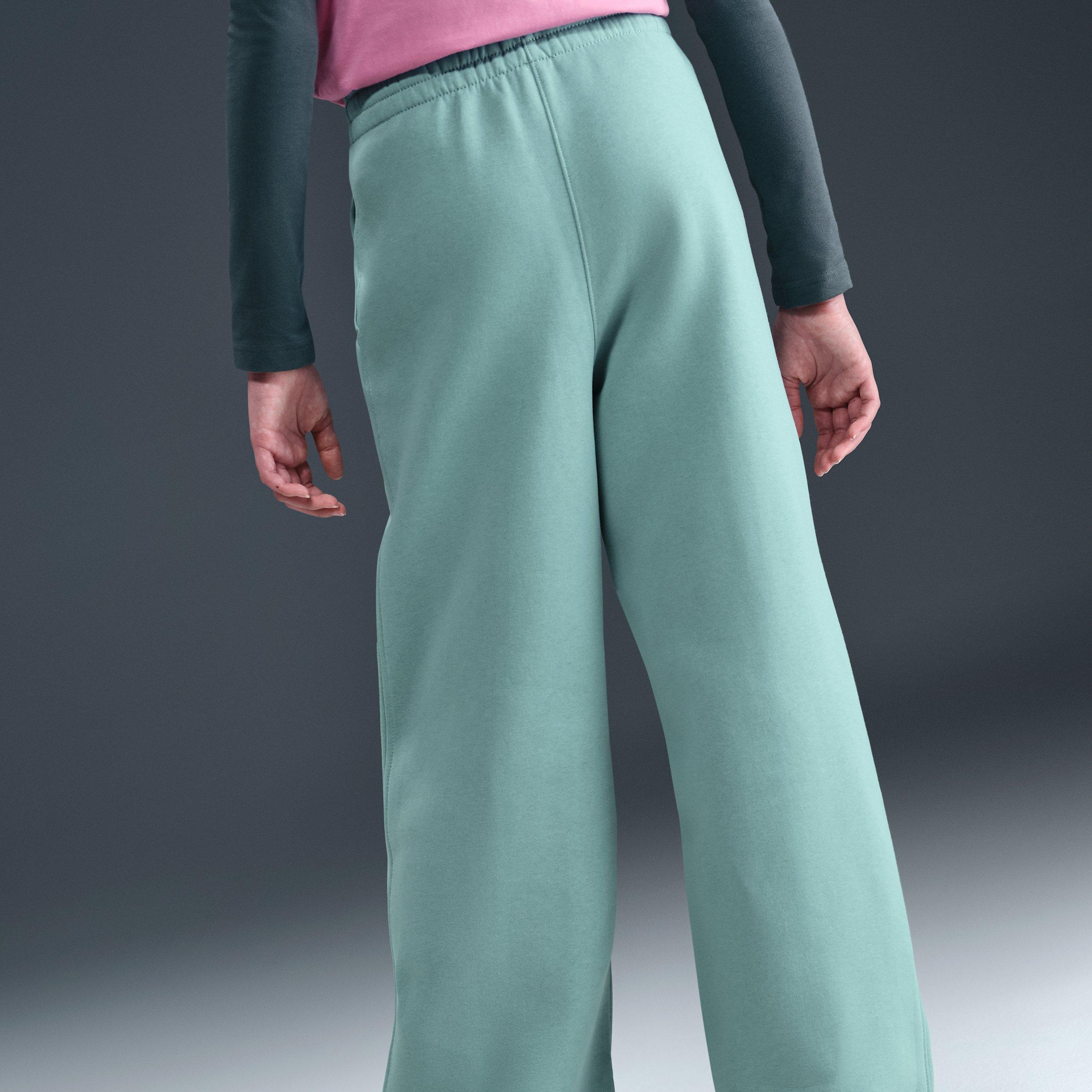 Nike Sportswear Club Fleece Big Girls' Green Wide-Leg Pants