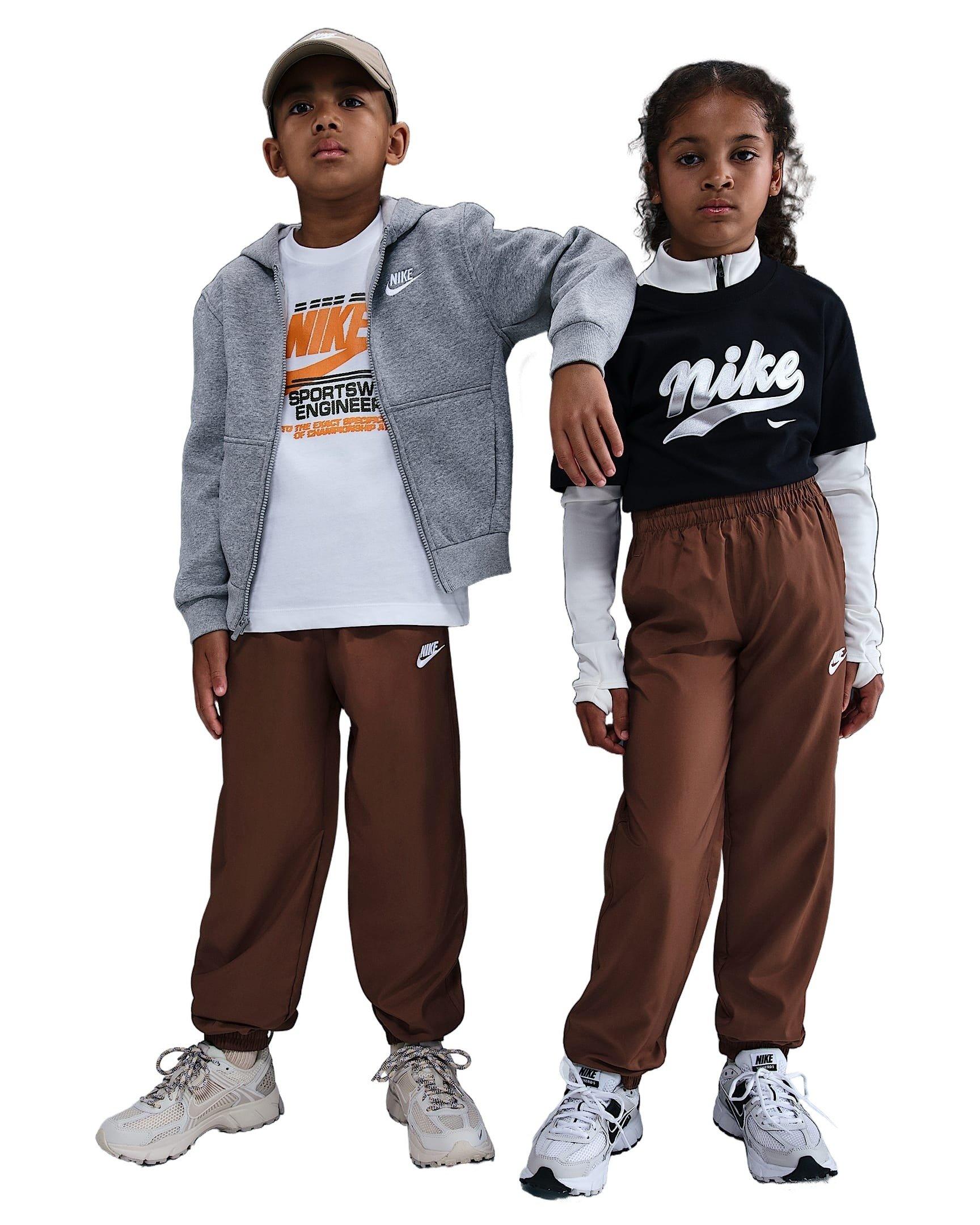 Nike Sportswear Club Big Kids' Brown Woven Joggers