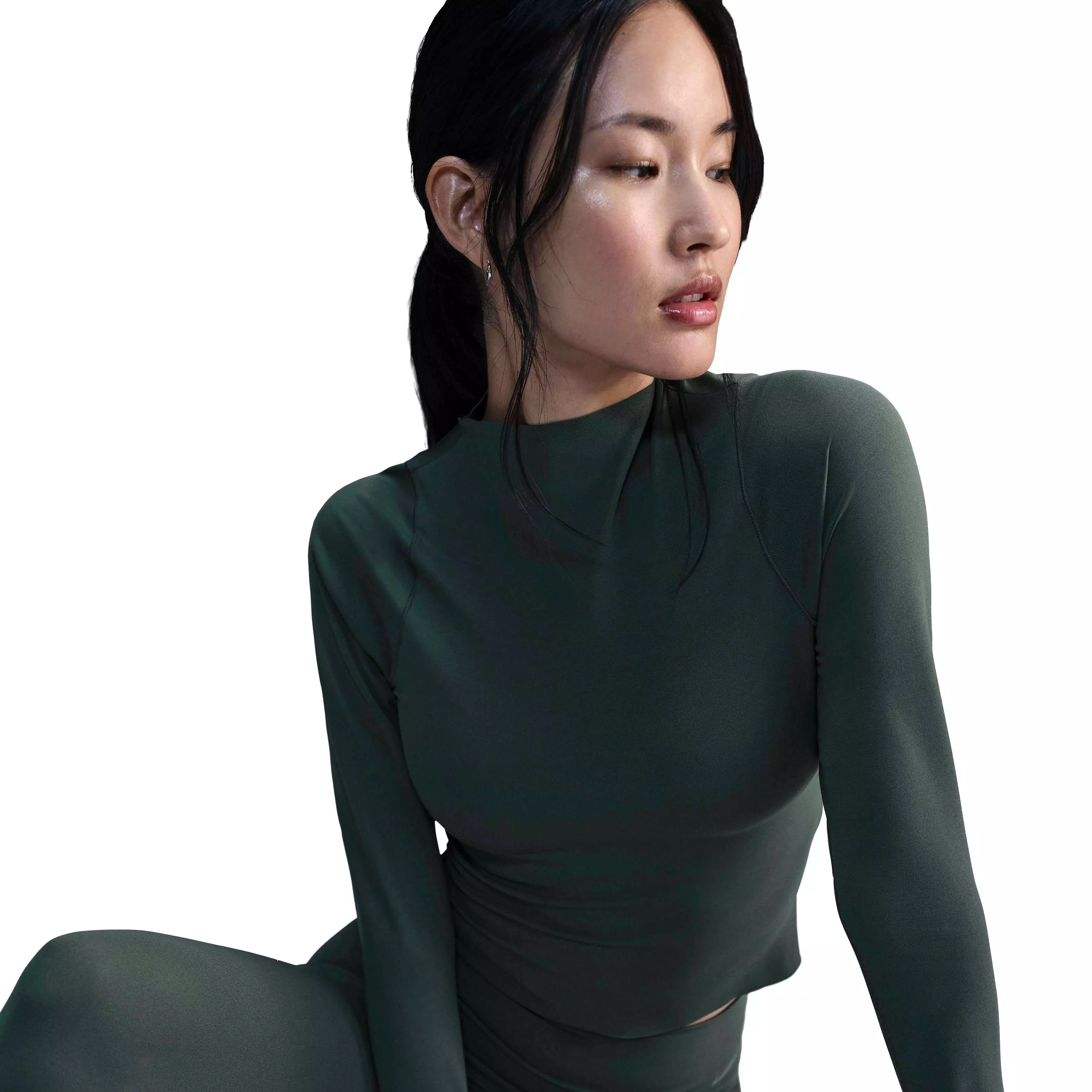 Nike Women's Zenvy & Dri-FIT Long-Sleeve Top -Green - GREEN