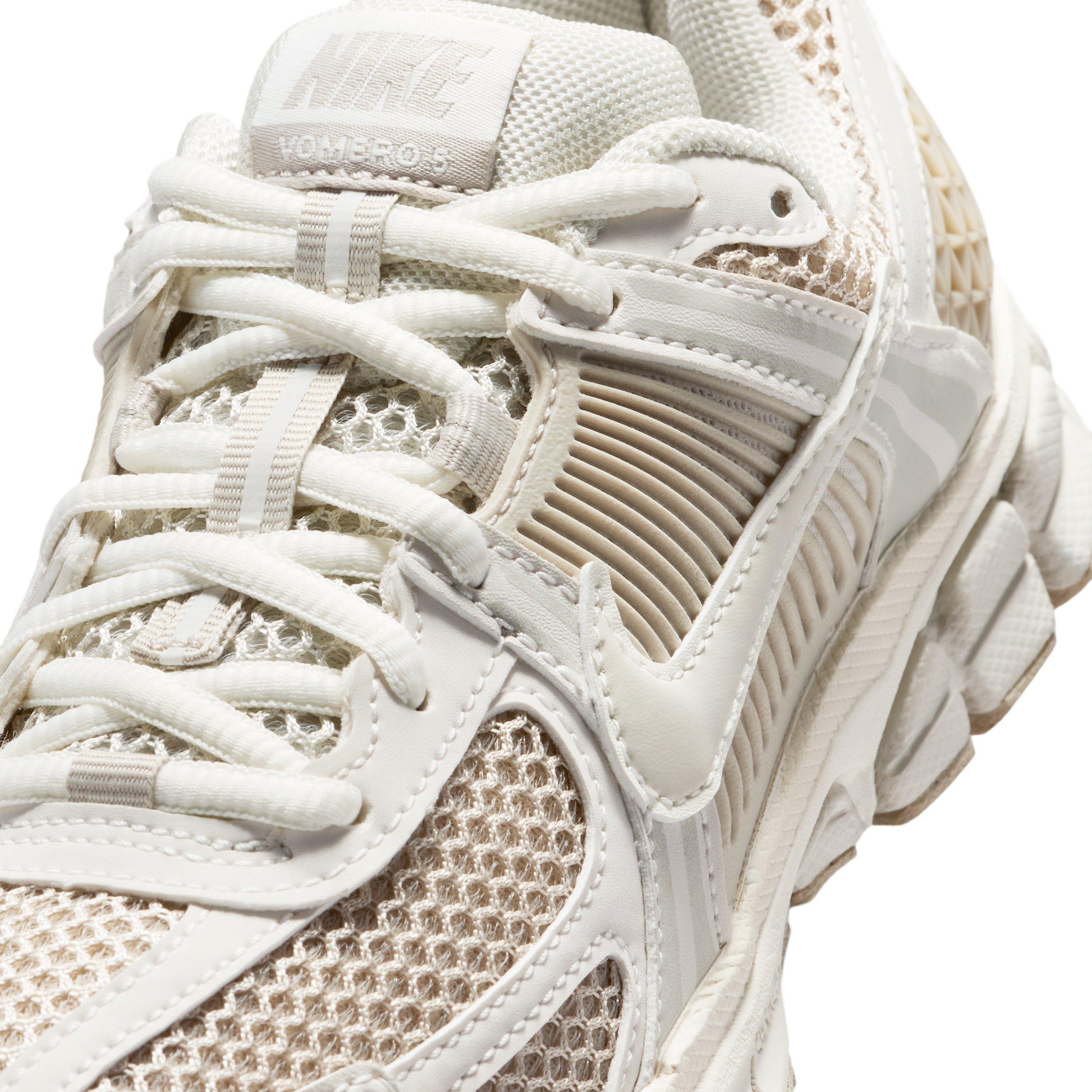 Nike Vomero 5 Grade School Boys' "Phantom/Cream II/Sail/Light Bone" Shoe