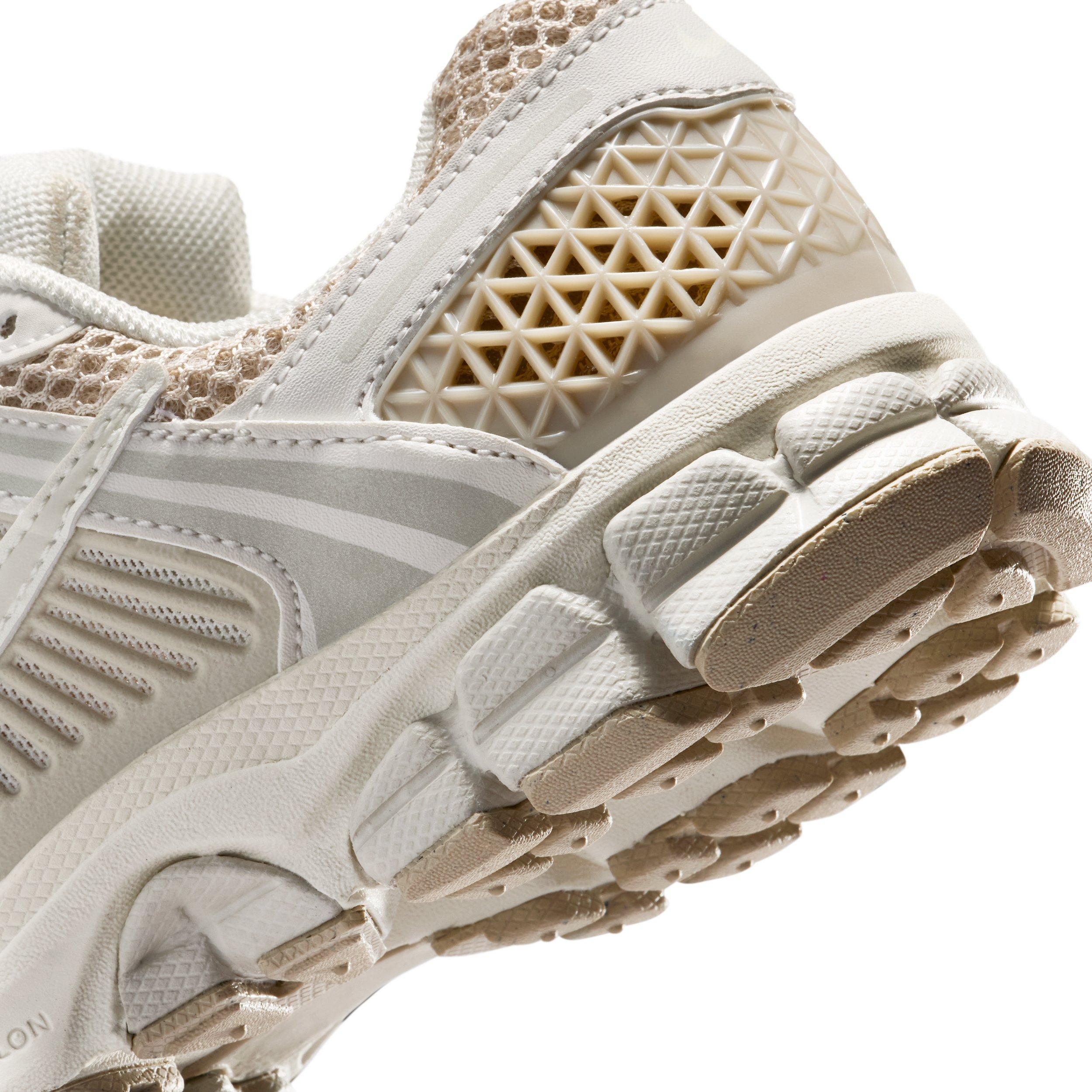 Nike Vomero 5 Grade School Boys' "Phantom/Cream II/Sail/Light Bone" Shoe