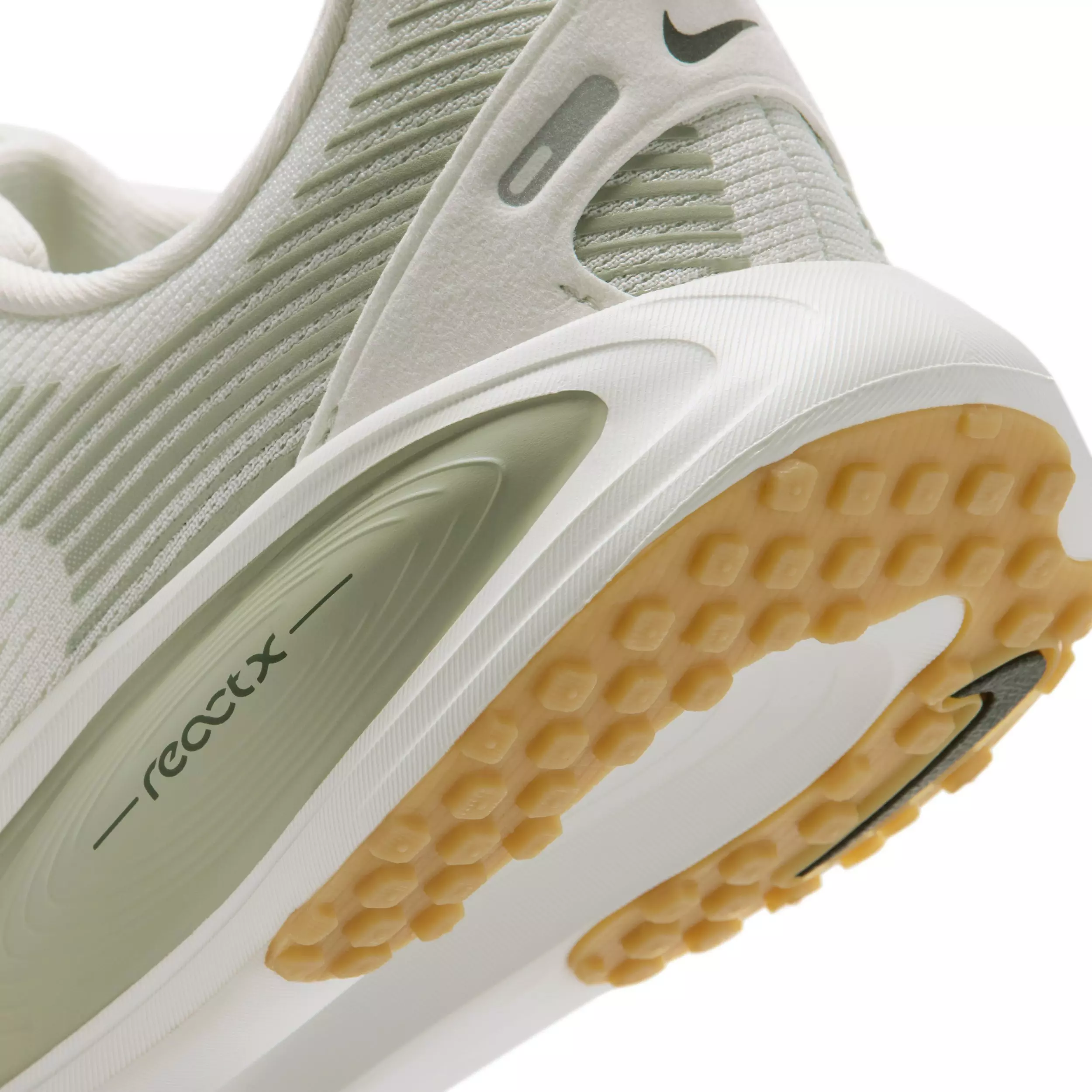 Nike Vomero 18 "Spruce Aura/Jade Horizon/Light Silver/Black Spruce" Grade School Boys' Running Shoe - SPRUCE/JADE/LT SILVER/SPRUCE