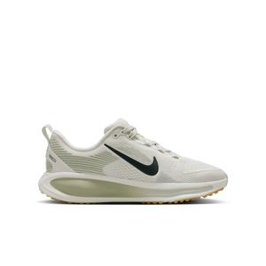 Nike Vomero 18 "Spruce Aura/Jade Horizon/Light Silver/Black Spruce" Grade School Boys' Running Shoe