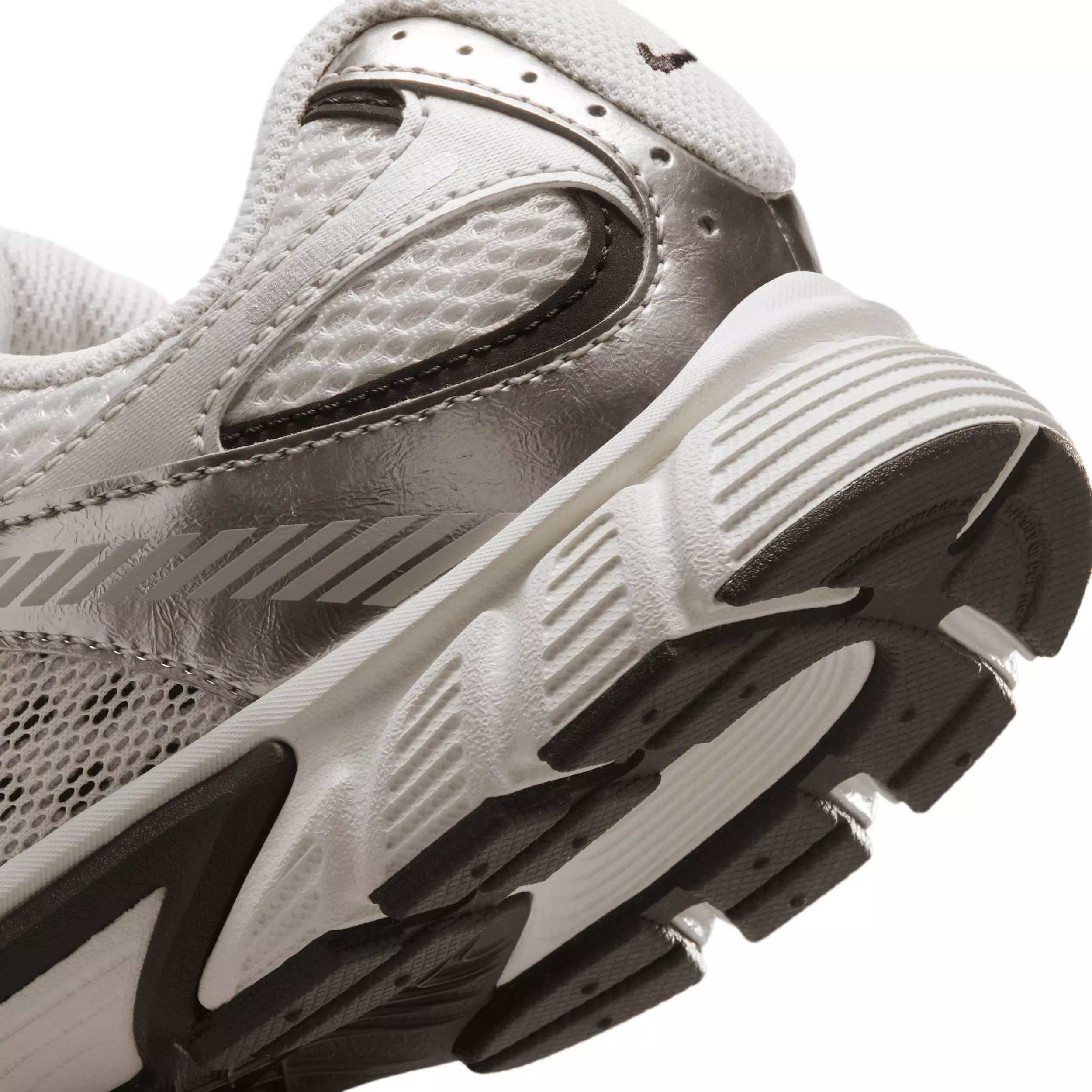 Nike V5 RNR "Phantom/Moon Particle/Burgundy Ash/Phantom" Grade School Boys' Shoe - PHANTOM/MOON/BURGUNDY/PHANTOM