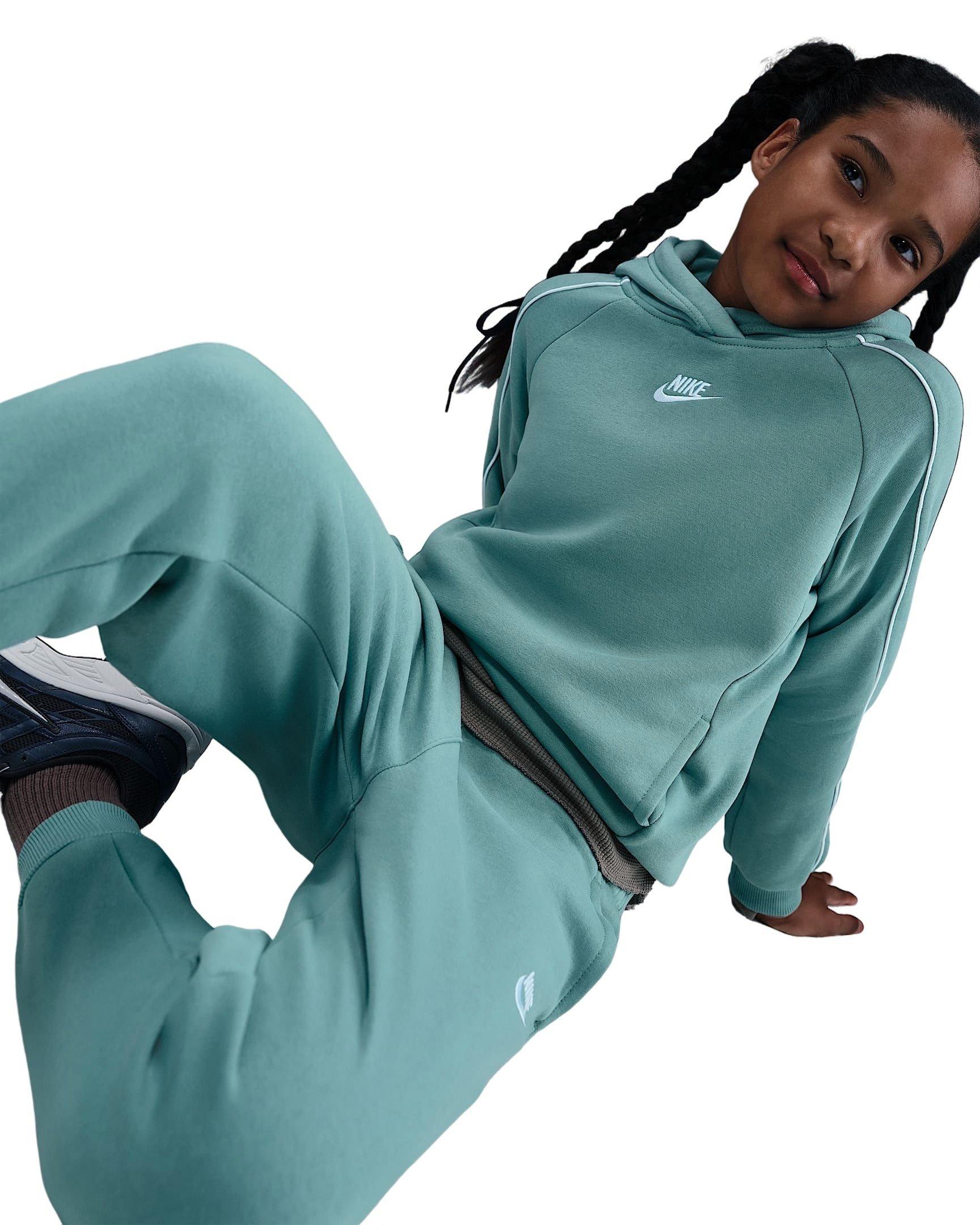 Nike Sportswear Club Fleece Big Kids' Green Hooded Tracksuit