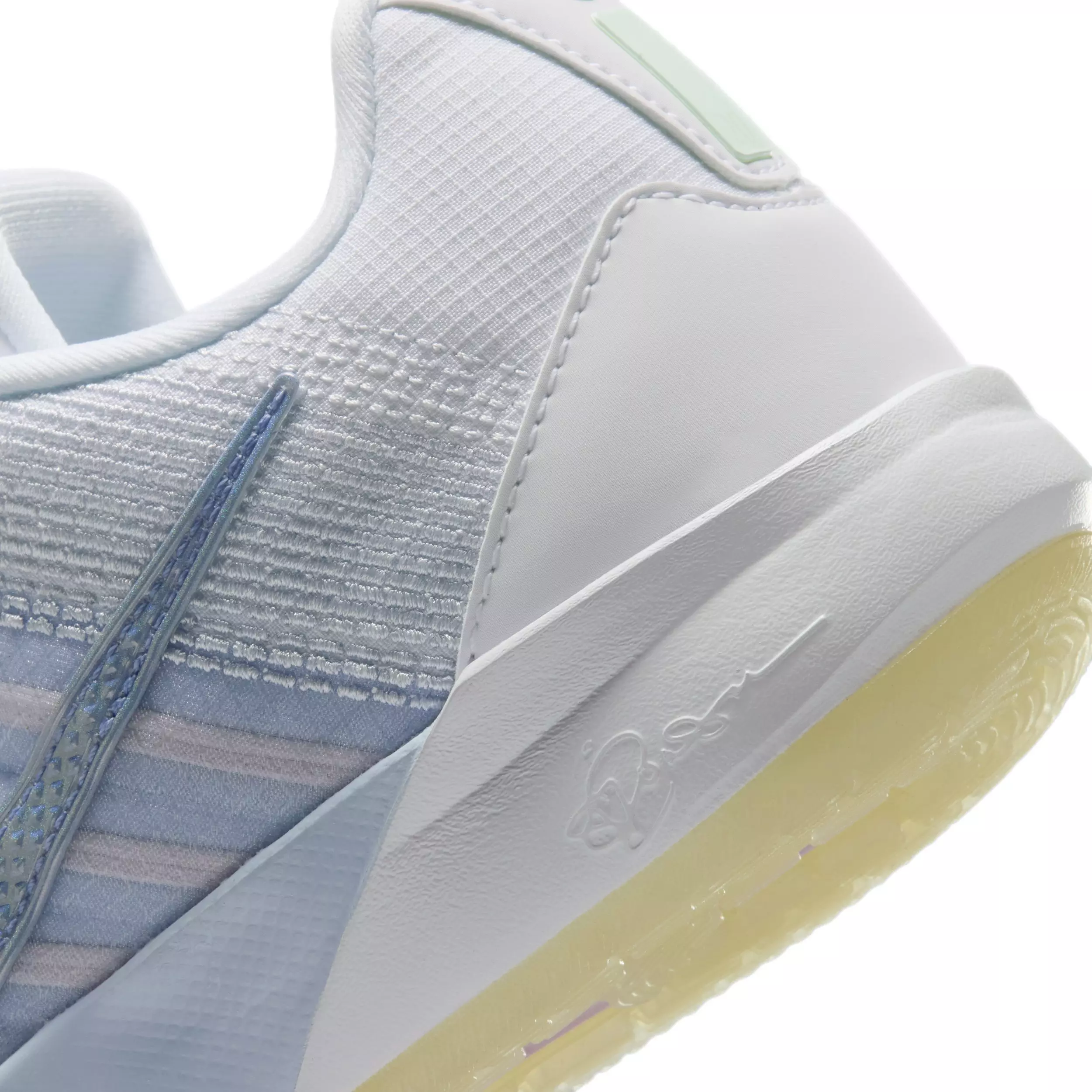 Nike Sabrina 3 "White/Football Grey/Bleached Lilac/Dusty Purple" Grade School Boys' Basketball Shoe - WHITE/GREY/LILAC/PURPLE